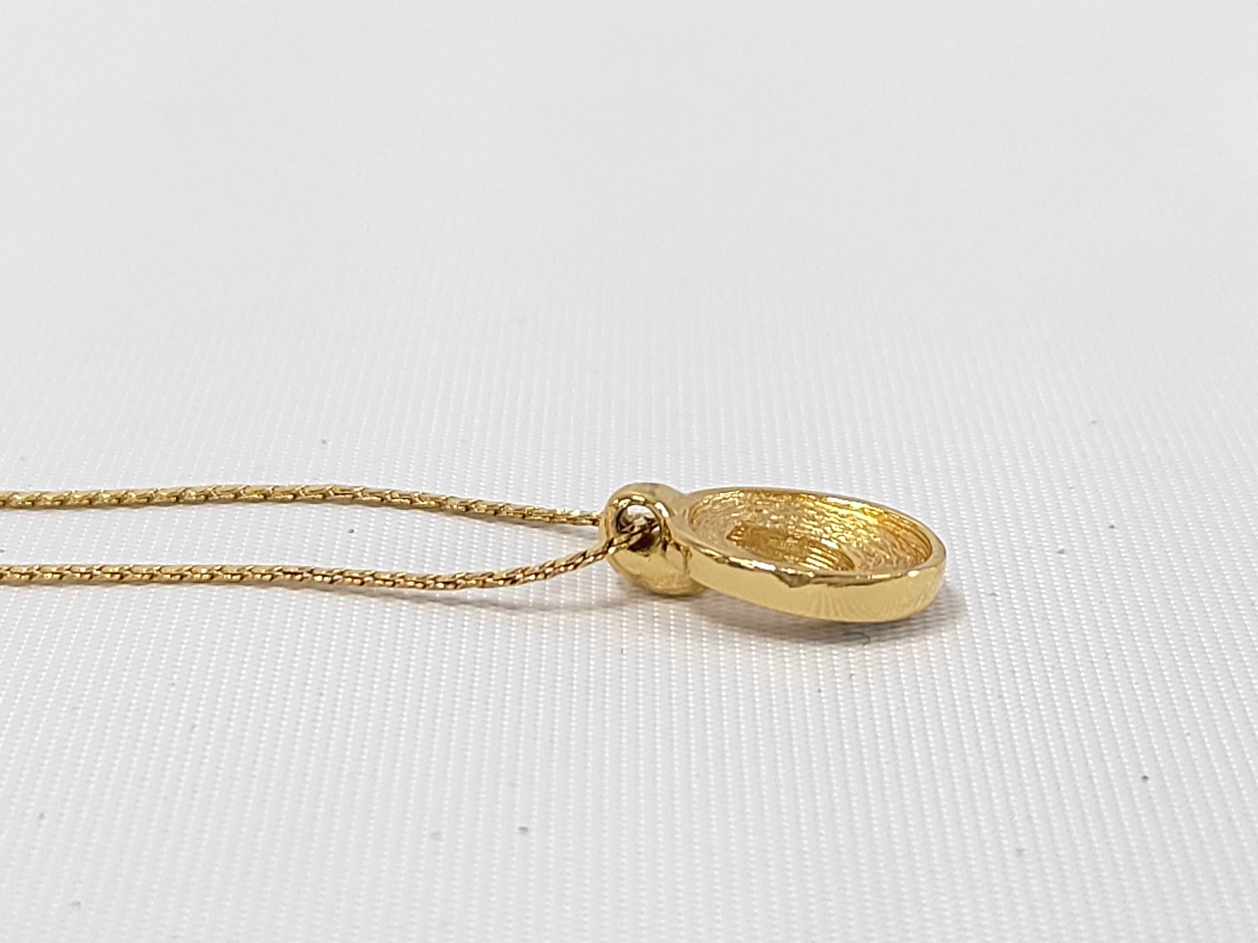 necklace — view 3