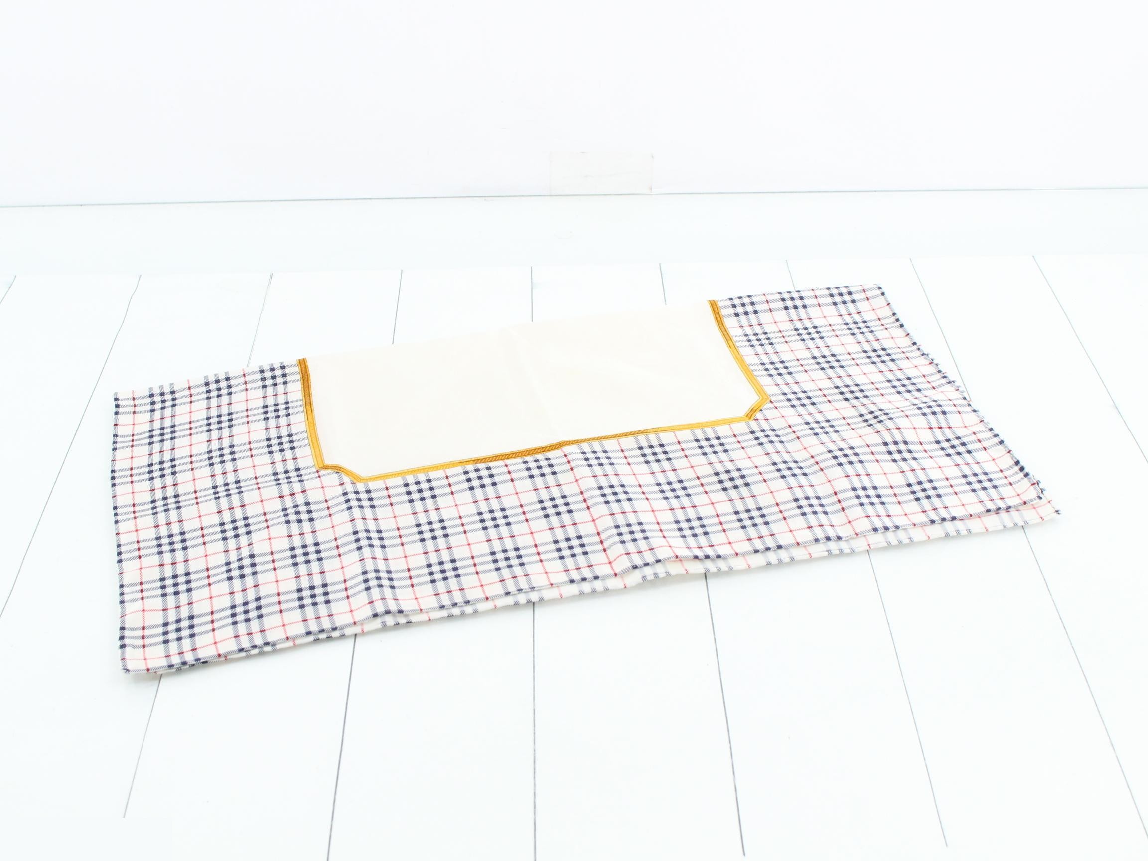 Other lines: Small items, accessories, scarves — view 3