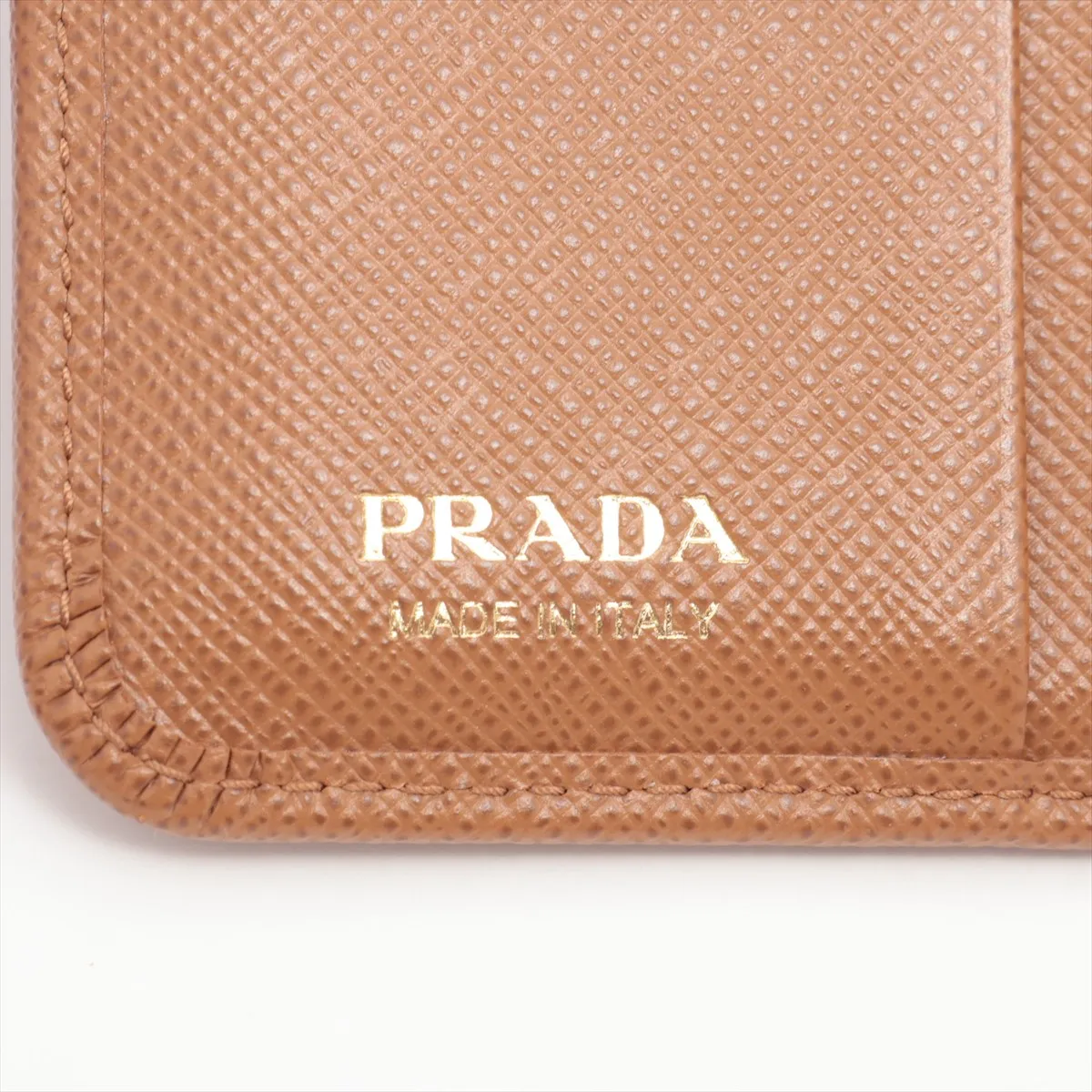 Saffiano Triangle 1ML018 Leather Compact Wallet Brown — view 7