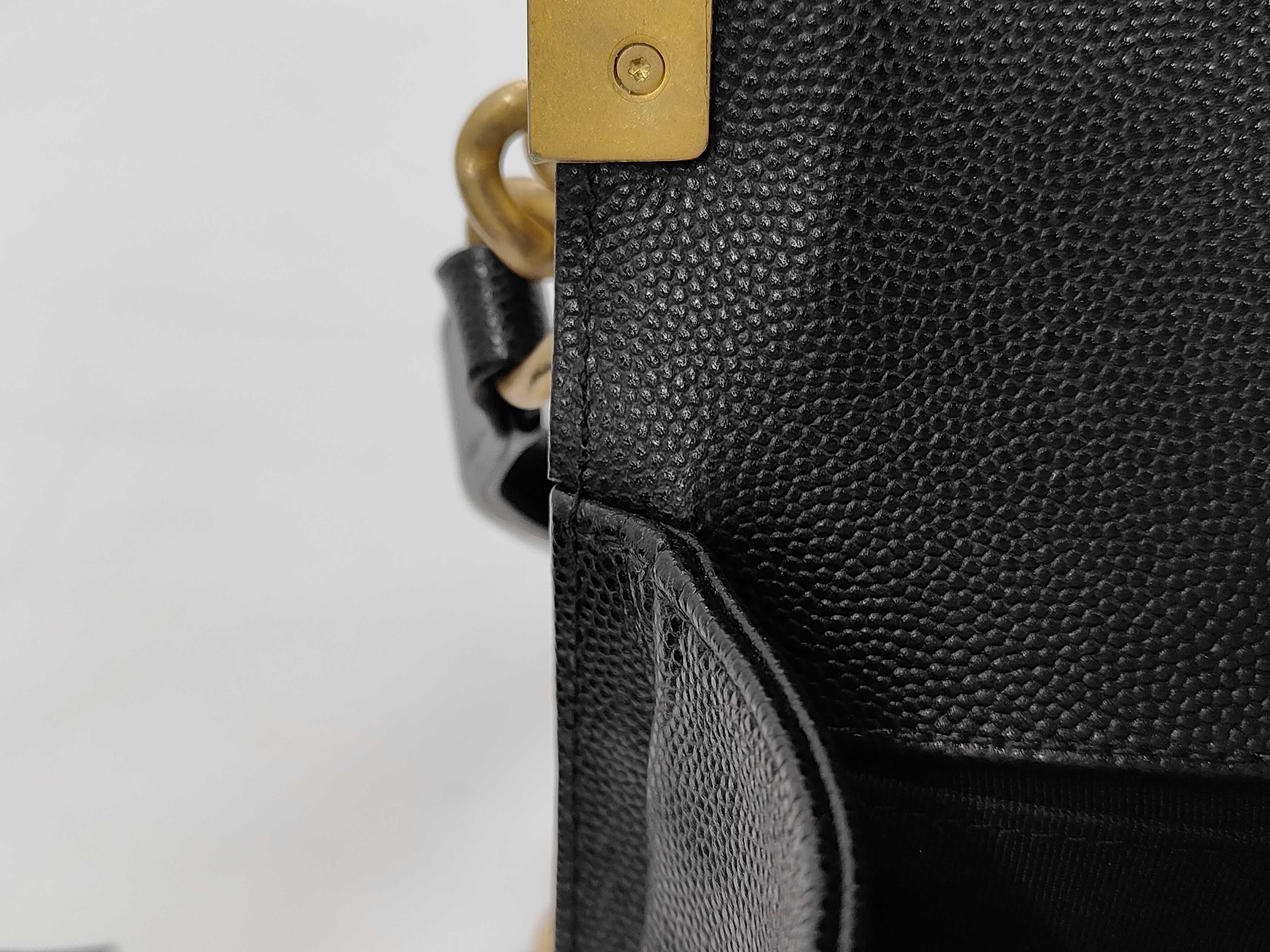 Boy Chanel 25 A67086 Shoulder Bag — view 10