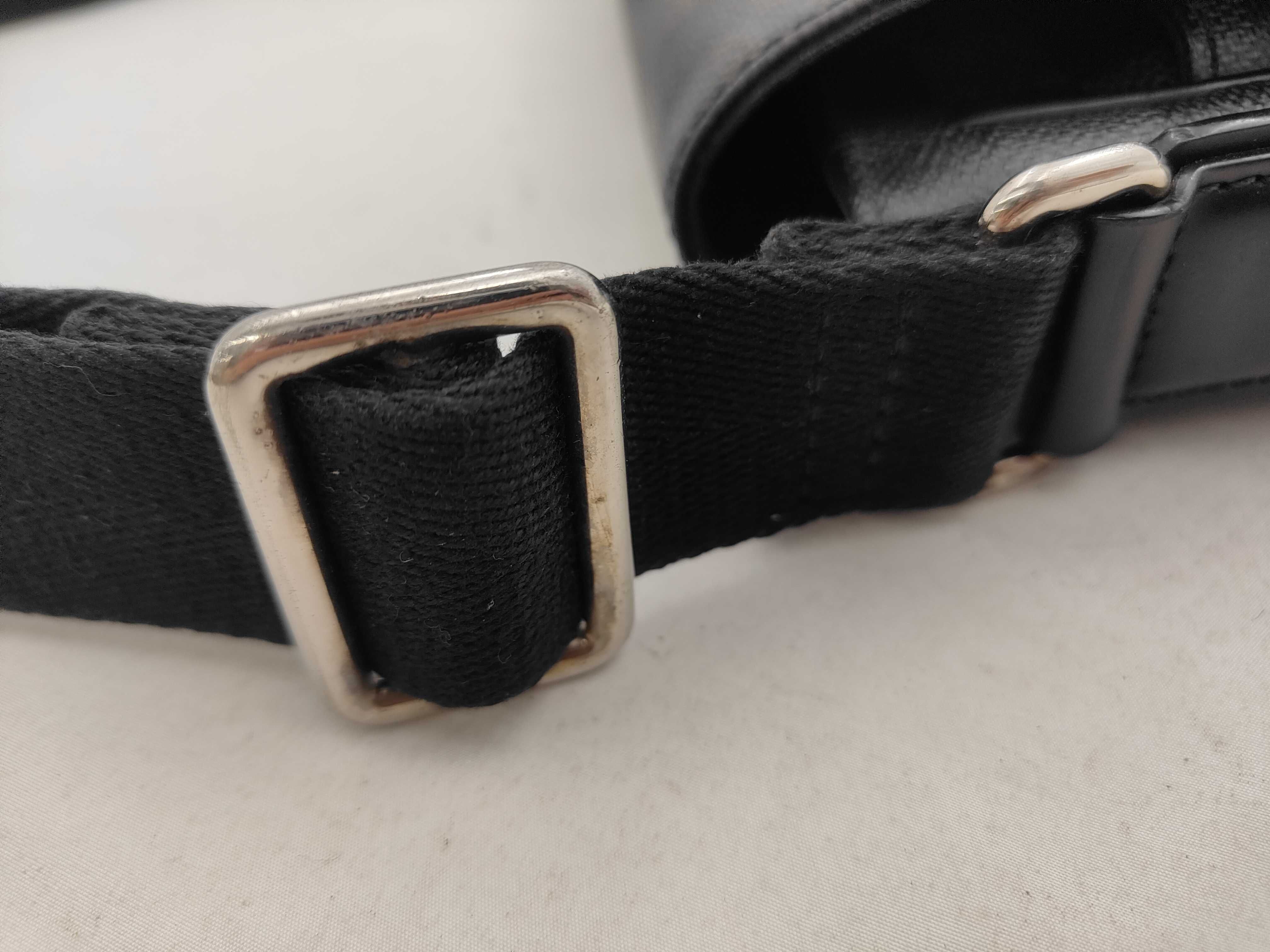 Damier Graphite District MM Damier Graphite Shoulder Messenger Bag — view 5