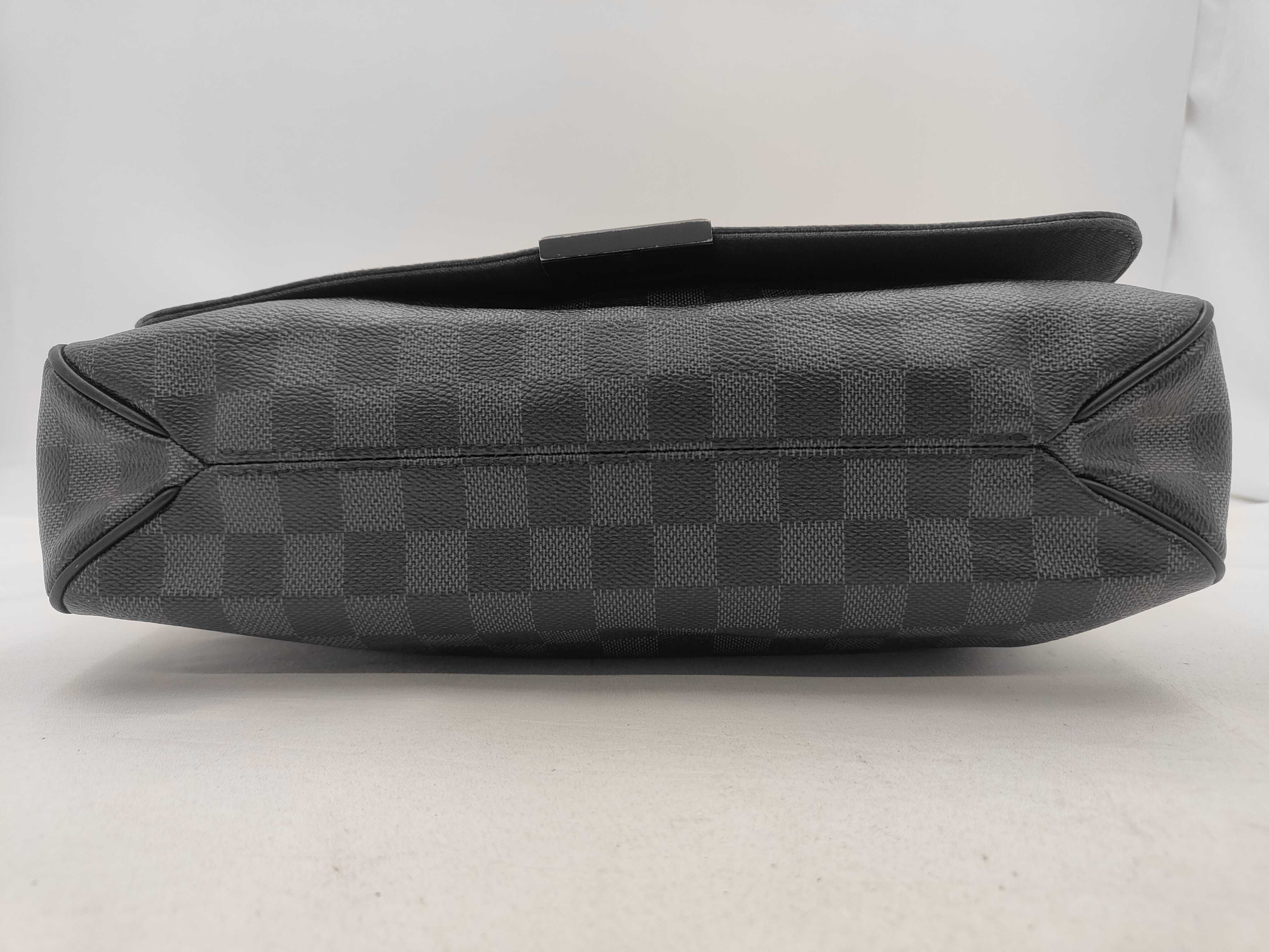 Damier Graphite District MM Damier Graphite Shoulder Messenger Bag — view 7