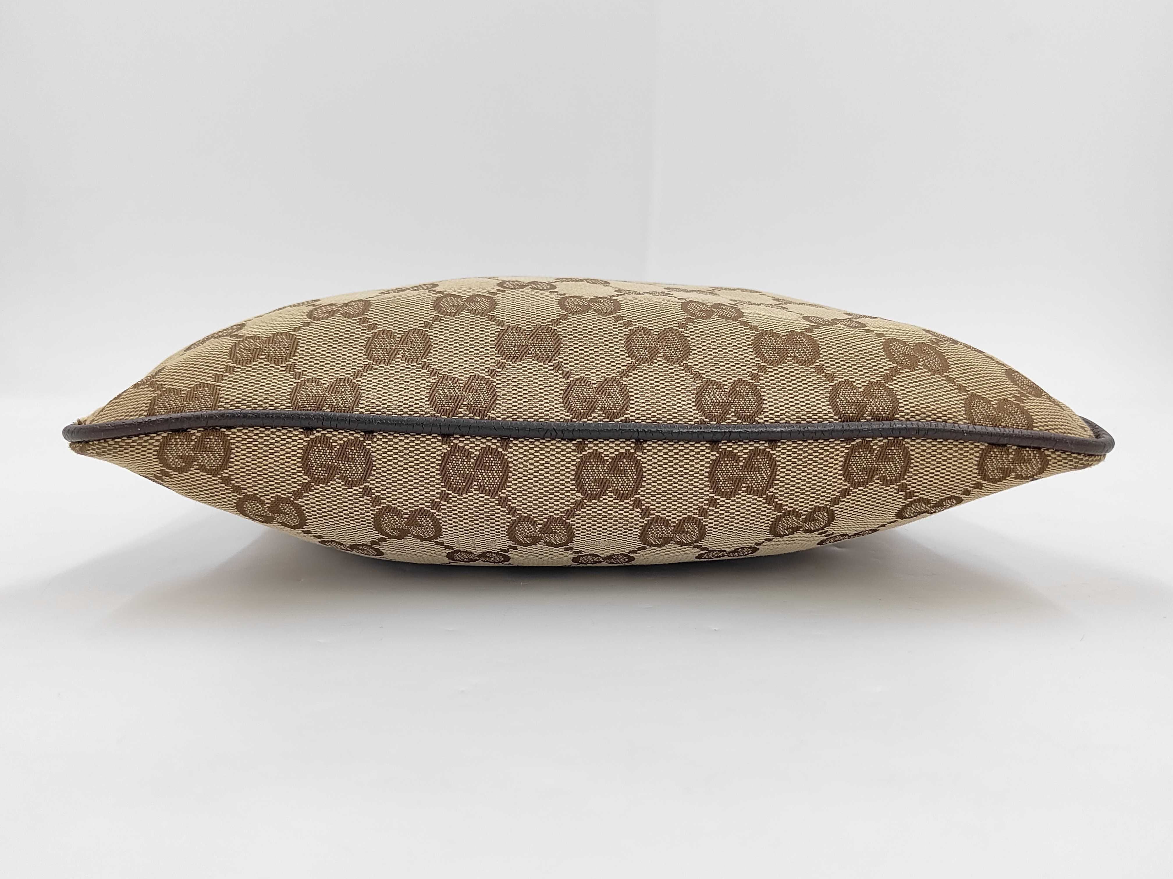GG Canvas Shoulder Bag 146309 — view 6