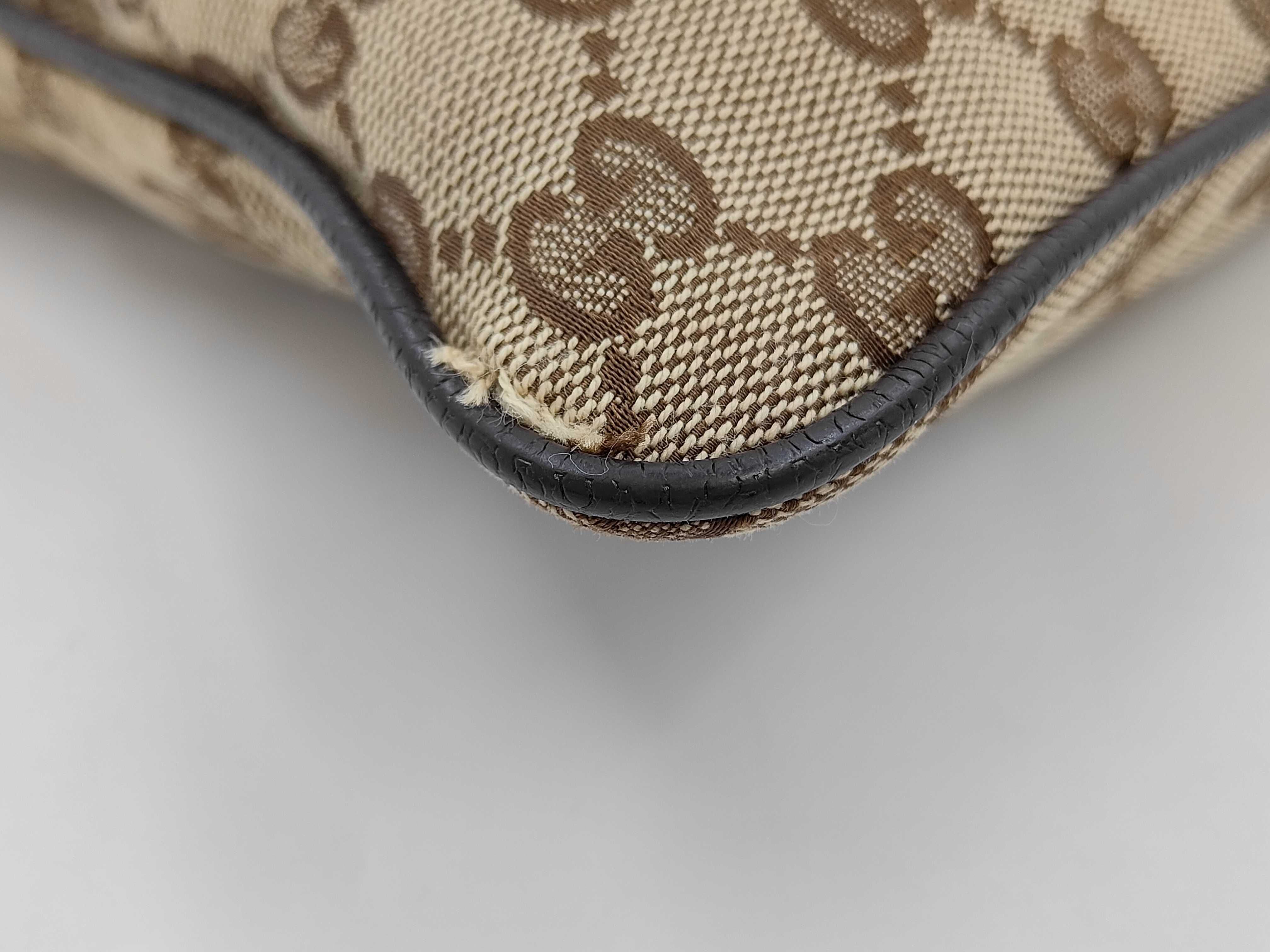GG Canvas Shoulder Bag 146309 — view 7
