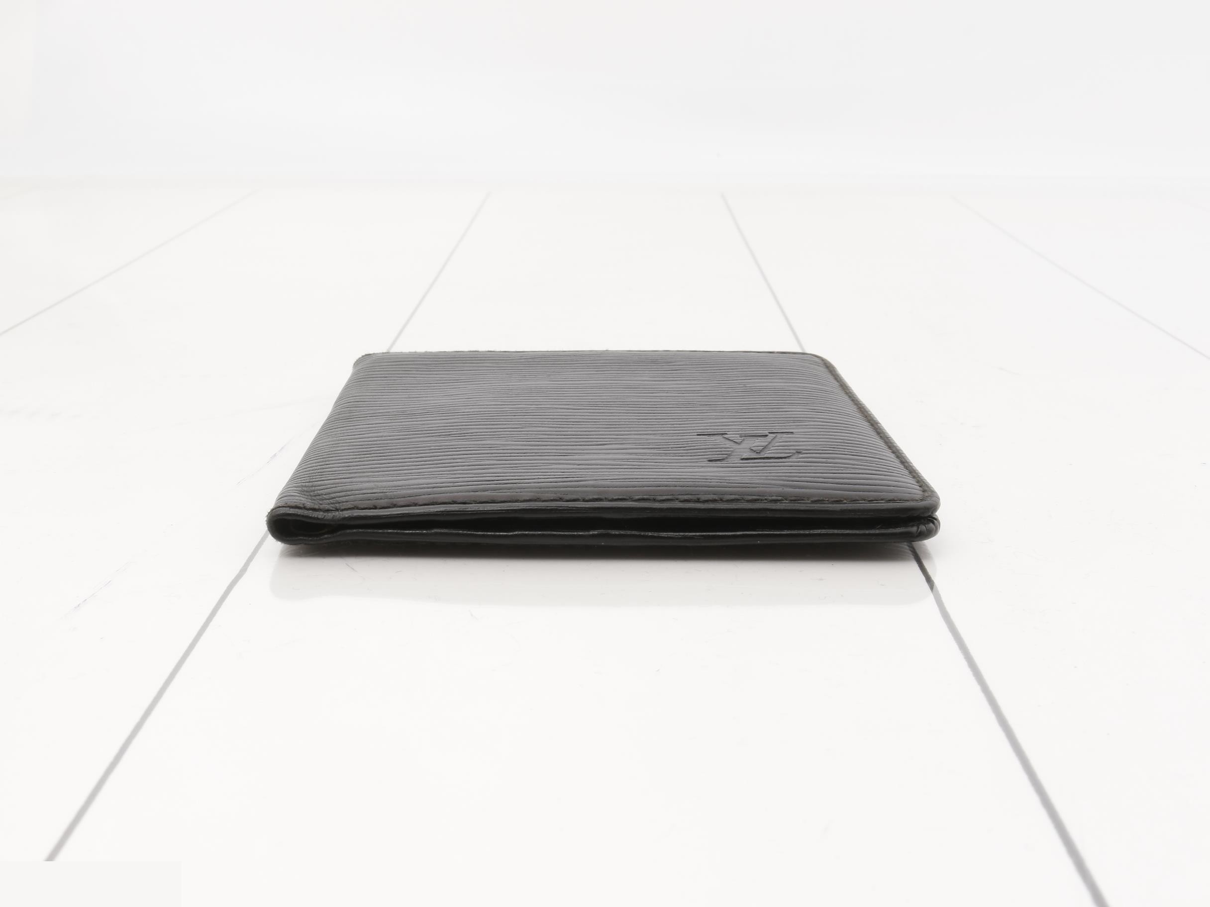 Bi-fold wallet — view 3