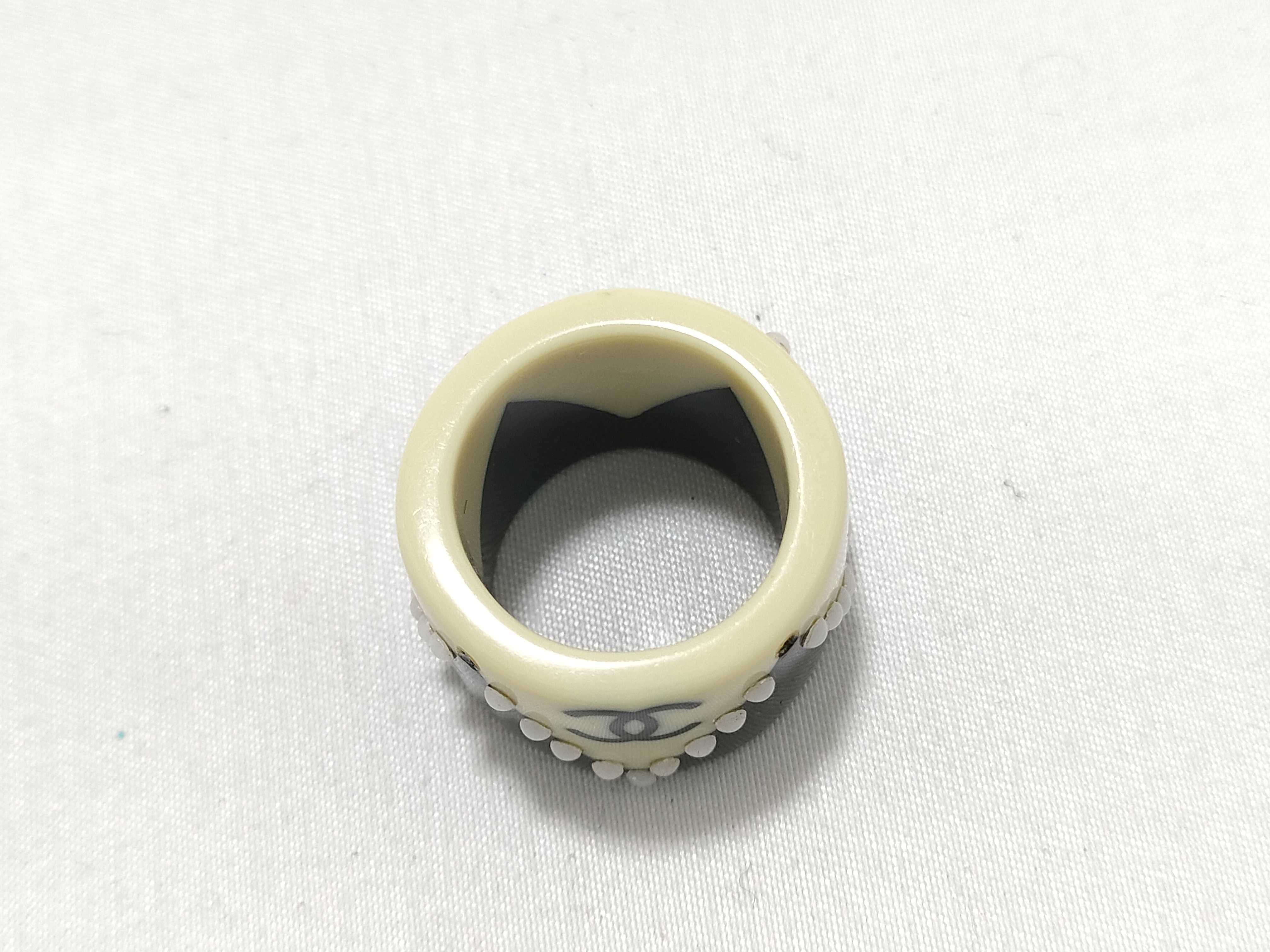 Plastic Ring 02A Ring — view 5