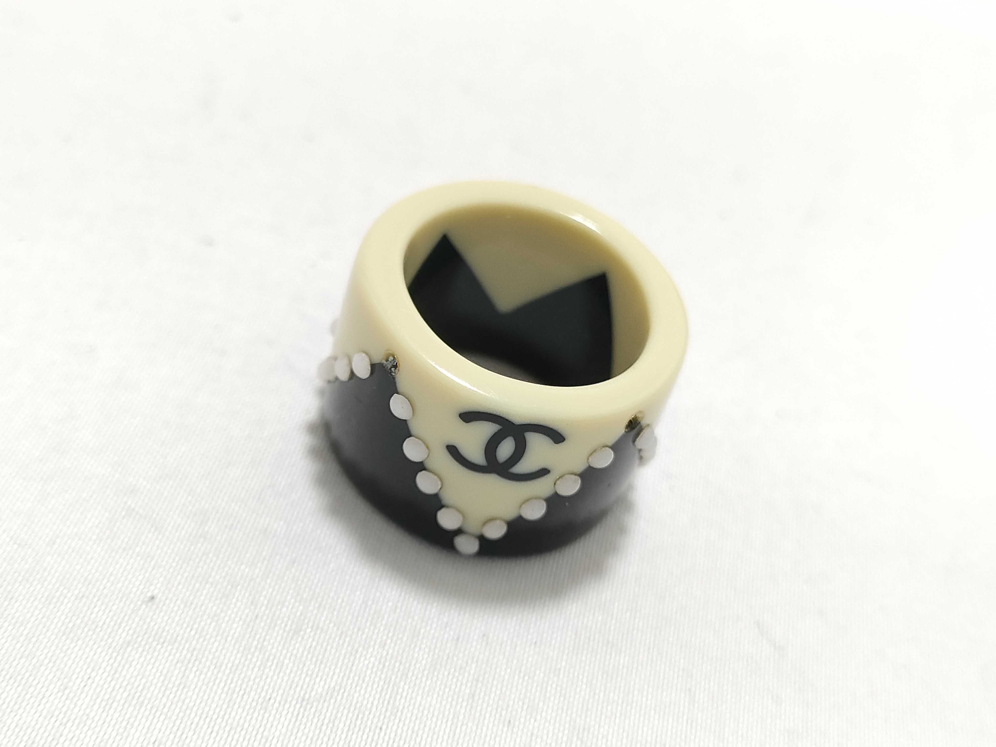 Plastic Ring 02A Ring — view 6