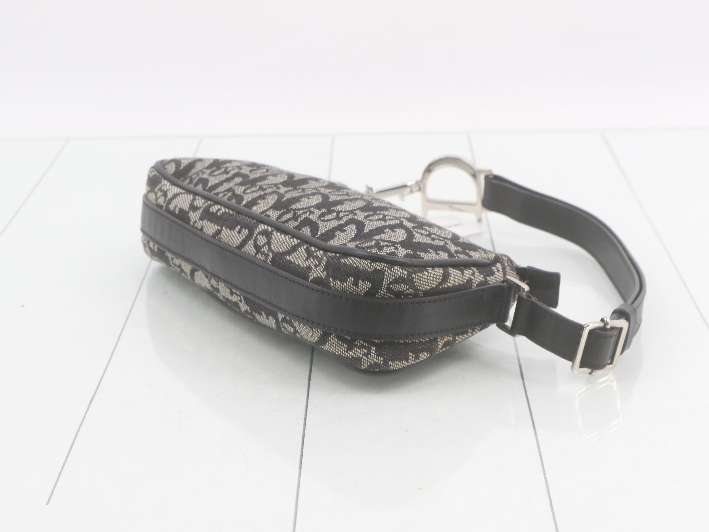 Trotter Shoulder Bag / Handbag / One-Shoulder Bag — view 6