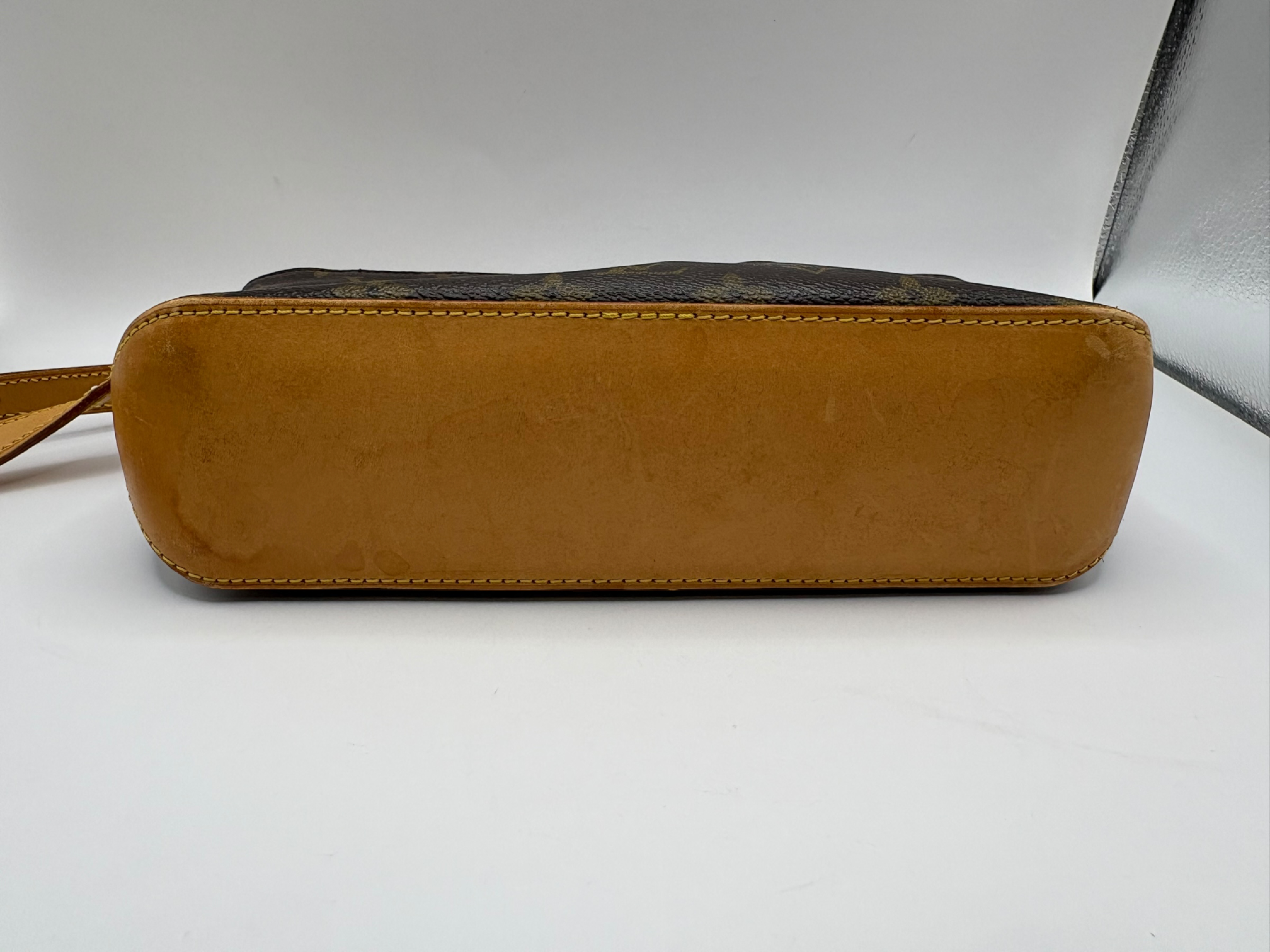 Monogram Trotteur M51240 AR0013 Shoulder Bag — view 3