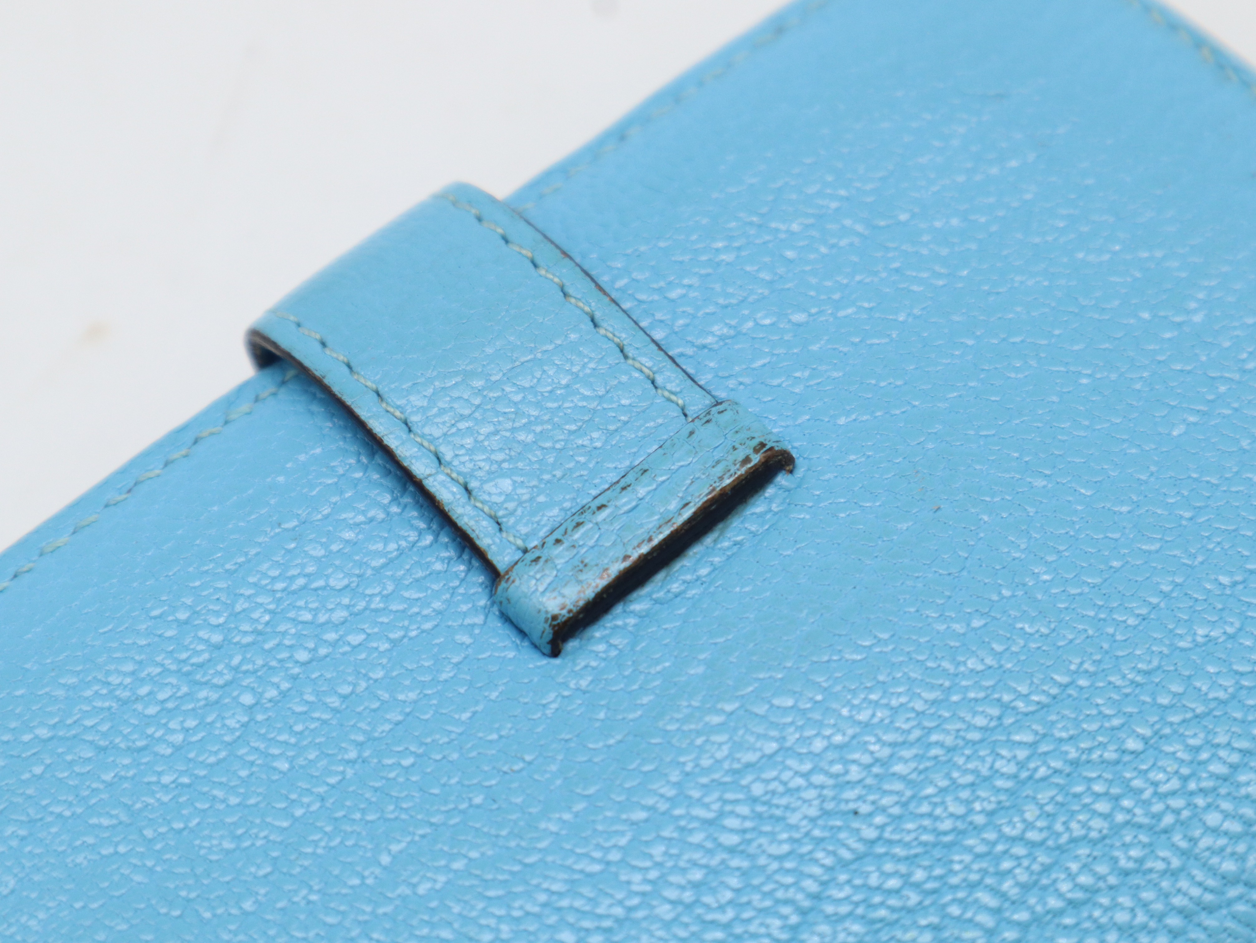 Bearn Mini Wallet, L stamp, Chevre leather, Blue — view 8