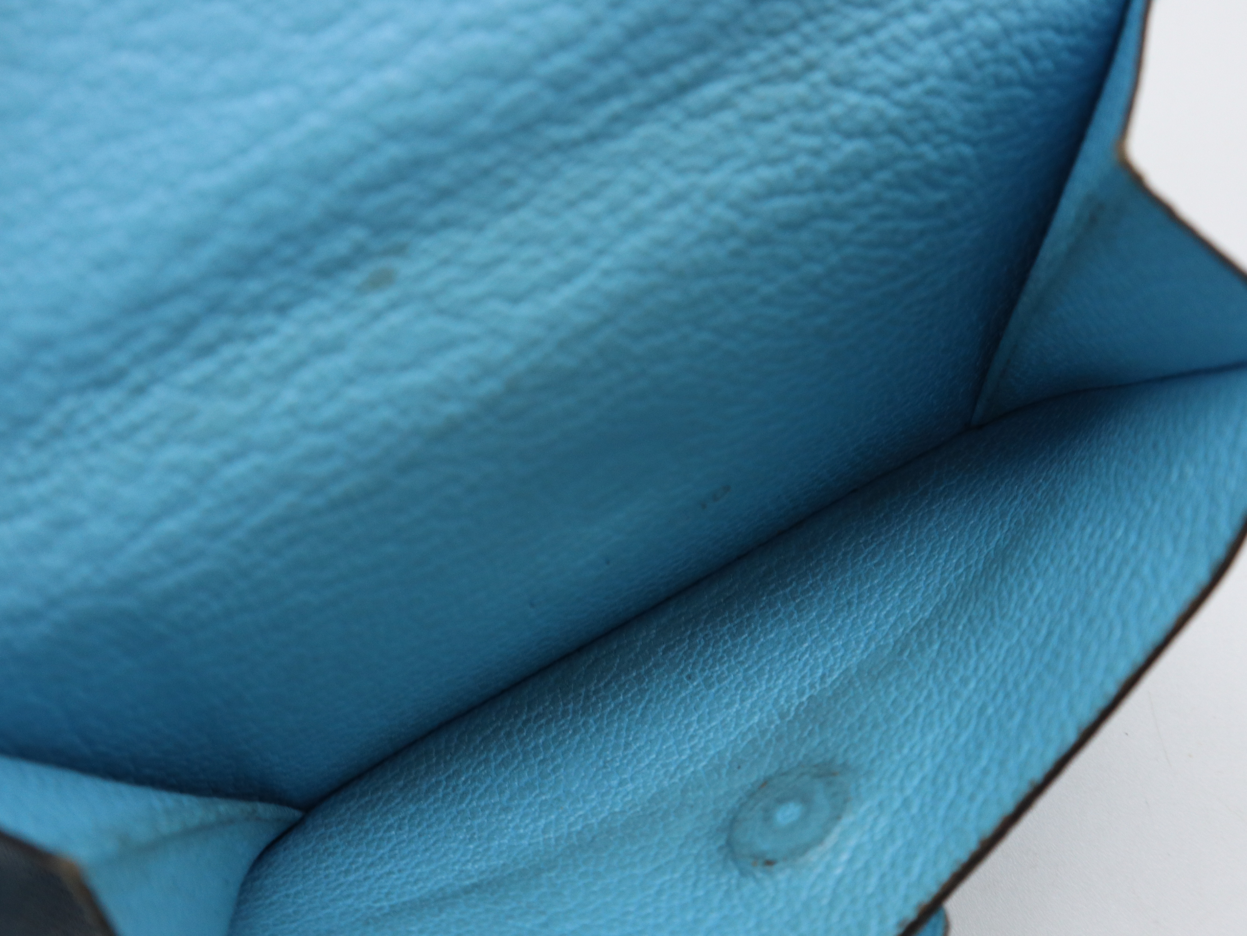 Bearn Mini Wallet, L stamp, Chevre leather, Blue — view 10