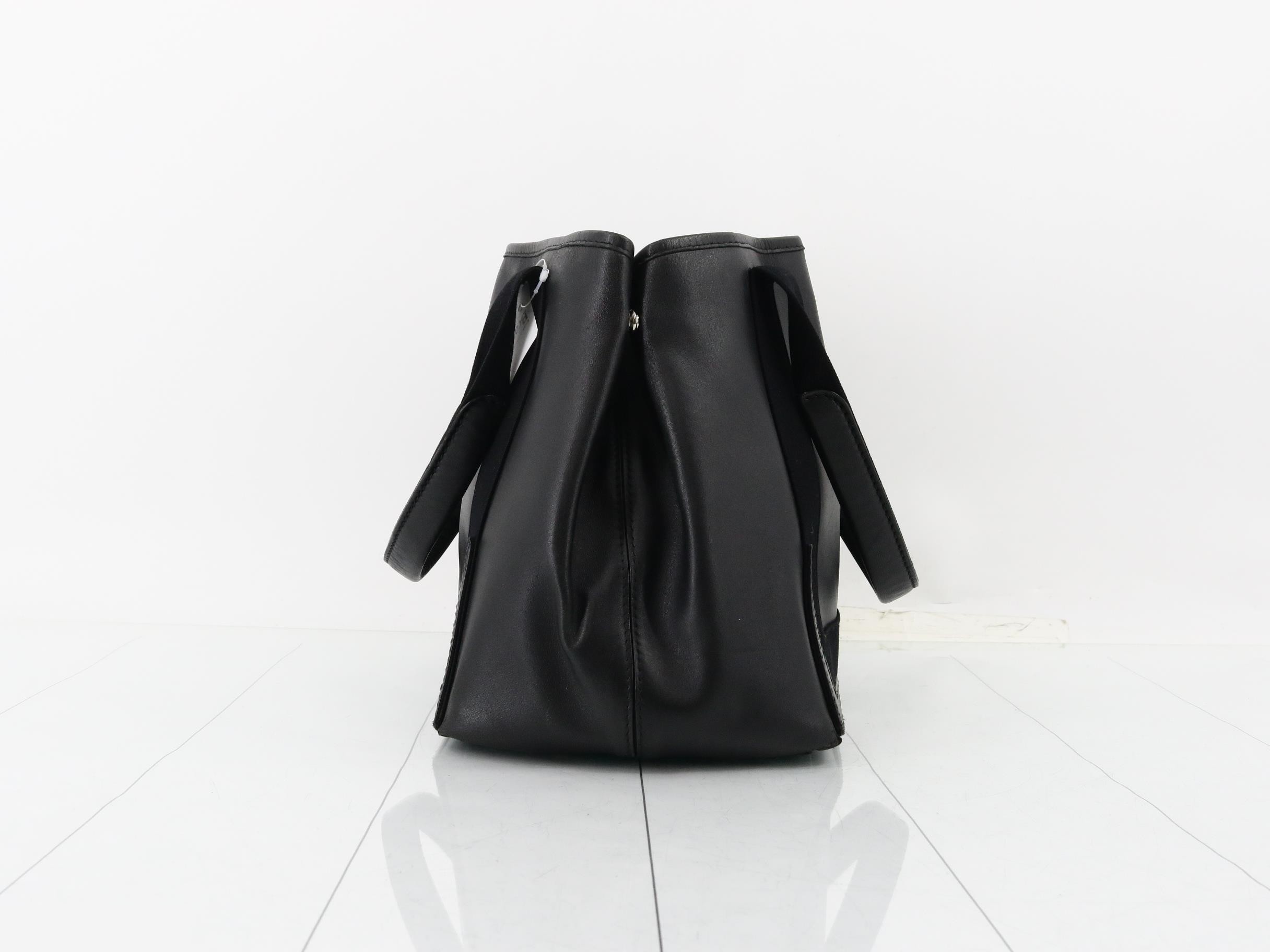 Navy Cabas Leather Handbag — view 3