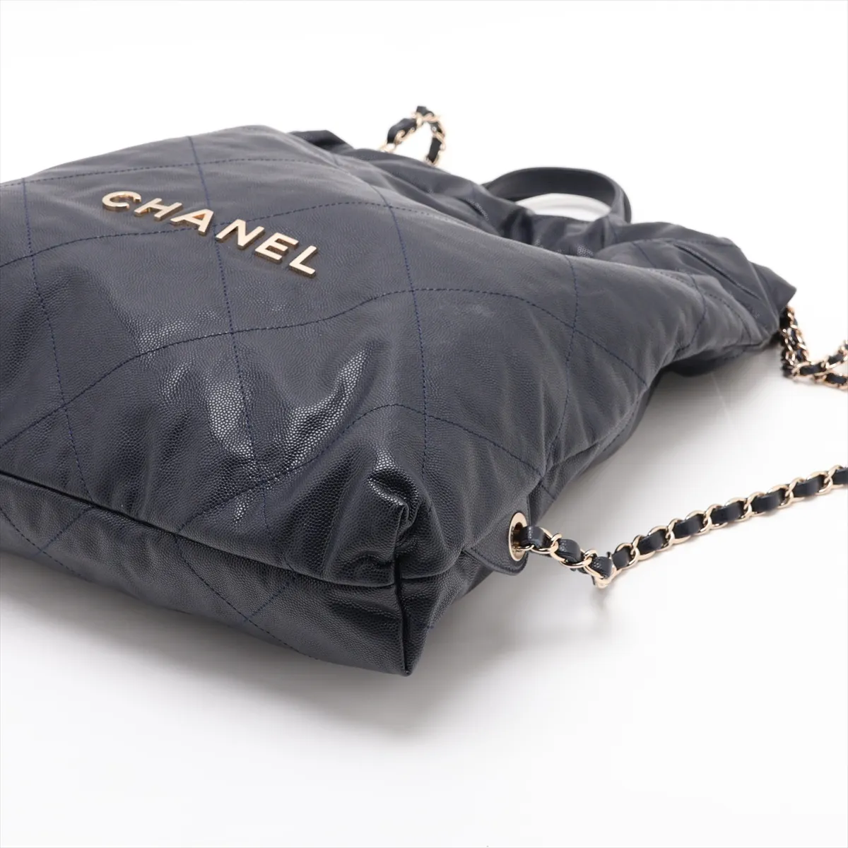22 Backpack Caviar Skin Chain Backpack Navy Gold Hardware G0TPLGU9 Random Plate — view 3