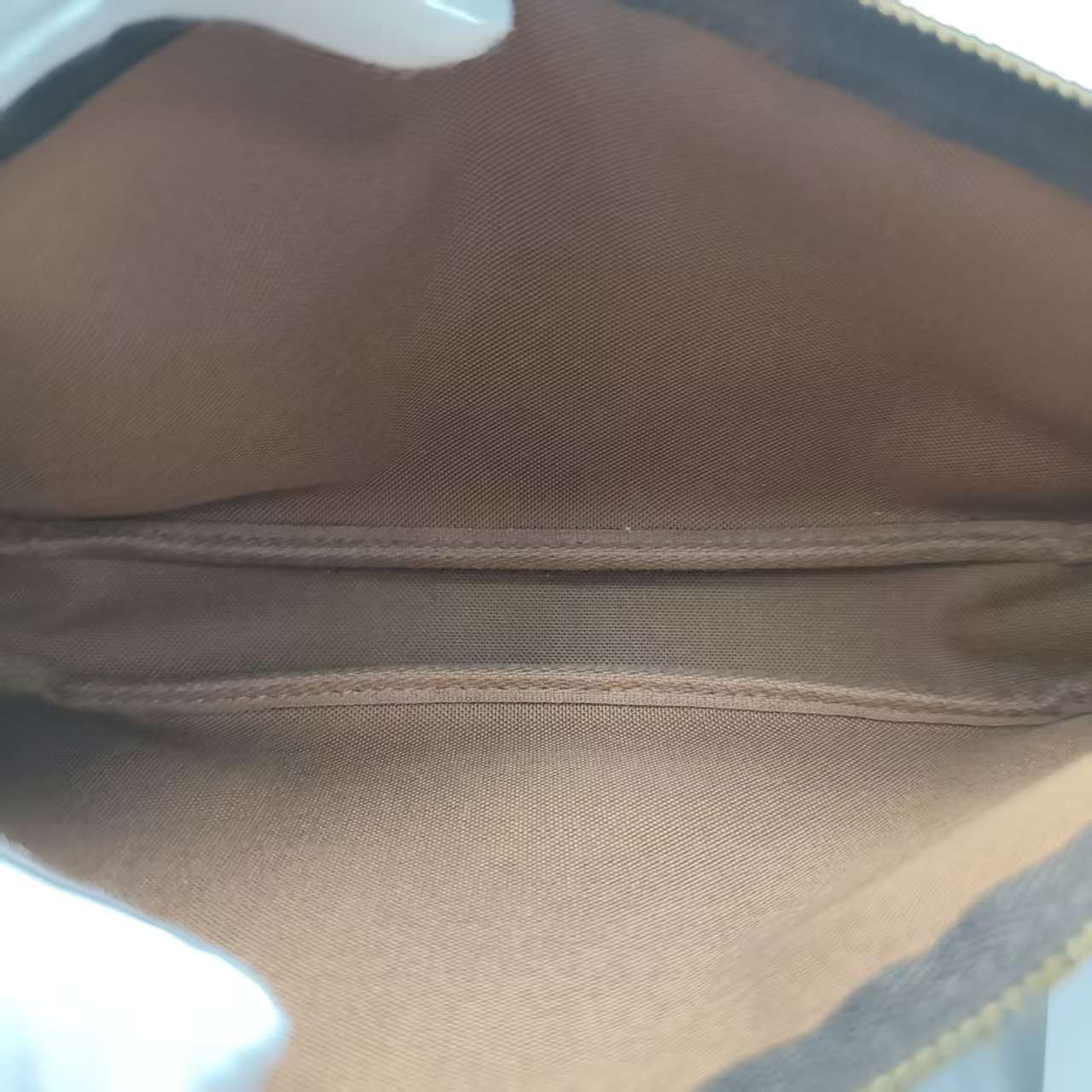 【*Shipped from: China*】LOUIS VUITTON Pochette Accessoires PU Handbag — view 6