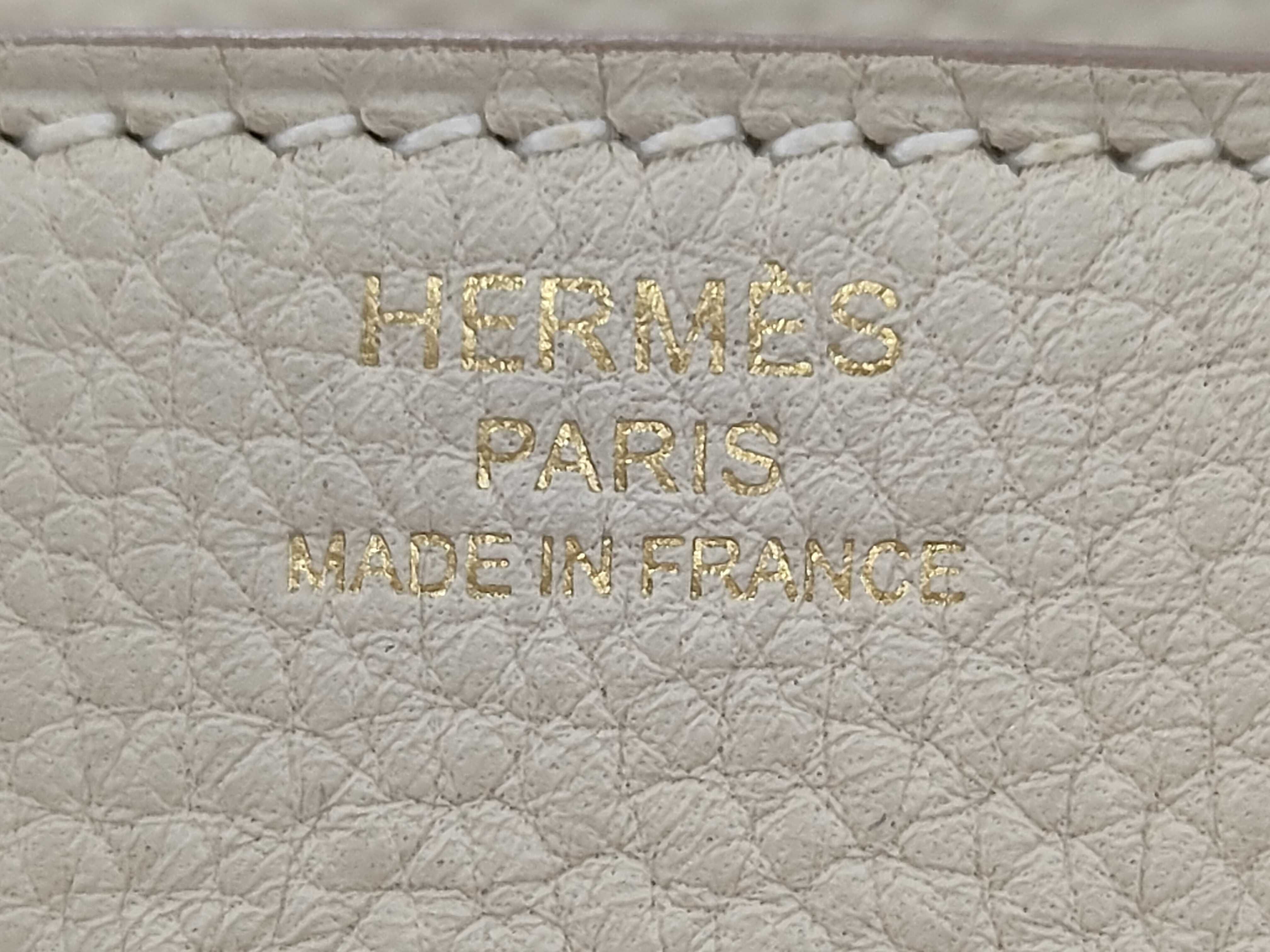 Birkin 25 Craie (10) Togo Leather, Gold Hardware, U Stamp (2022) Handbag — view 8