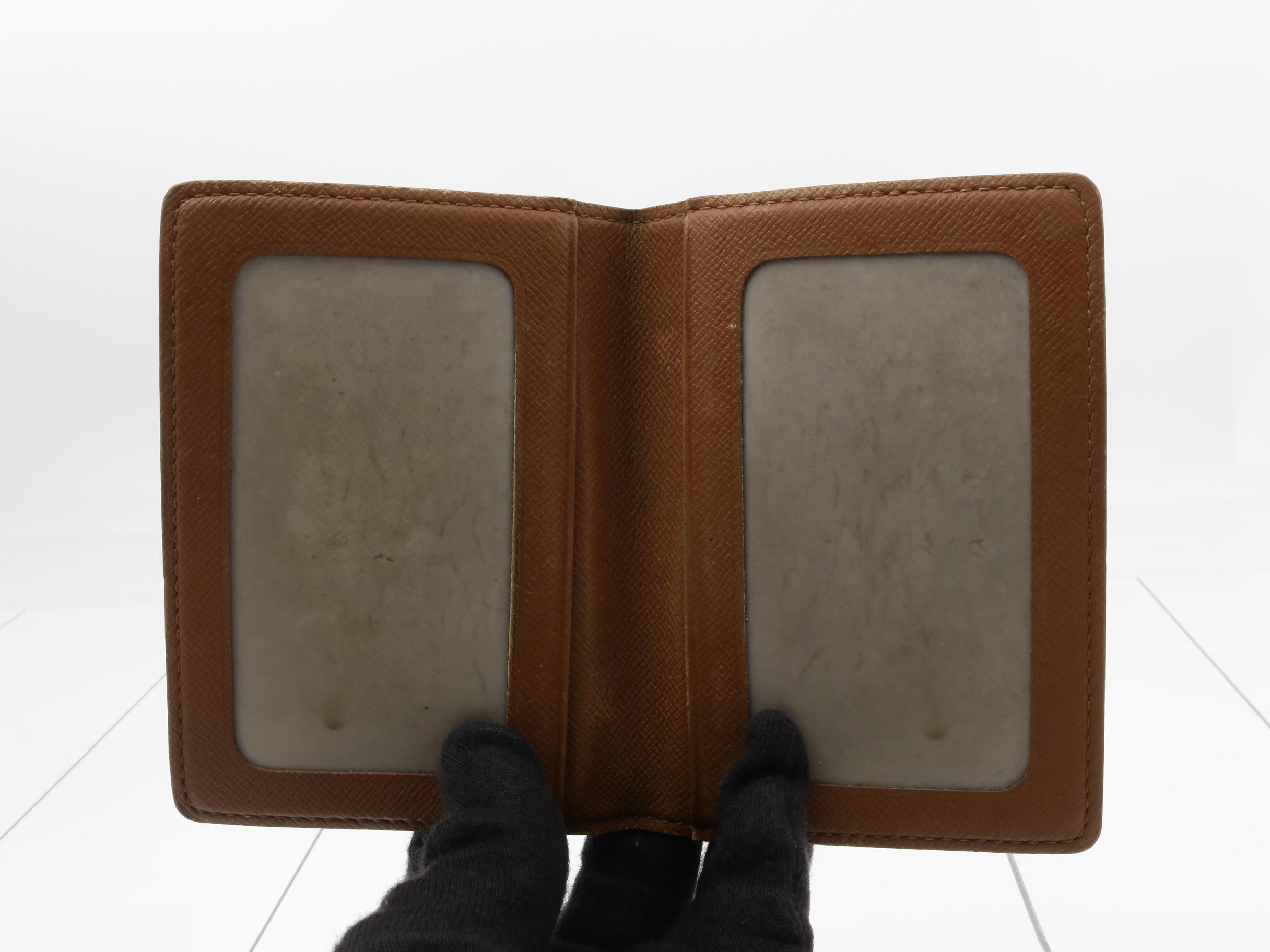 Monogram Porte 2 Cartes Vertical Pass Case — view 4