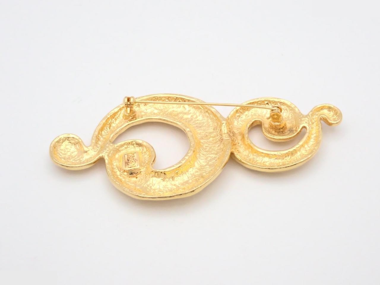 GP Brooch — view 2