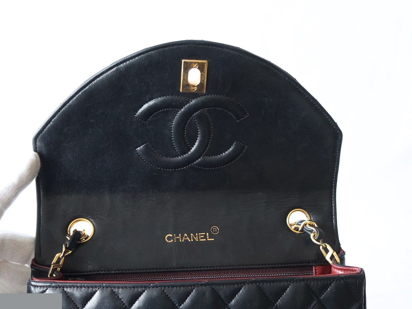 Matelassé Lambskin Chain Shoulder Bag, Black — view 11