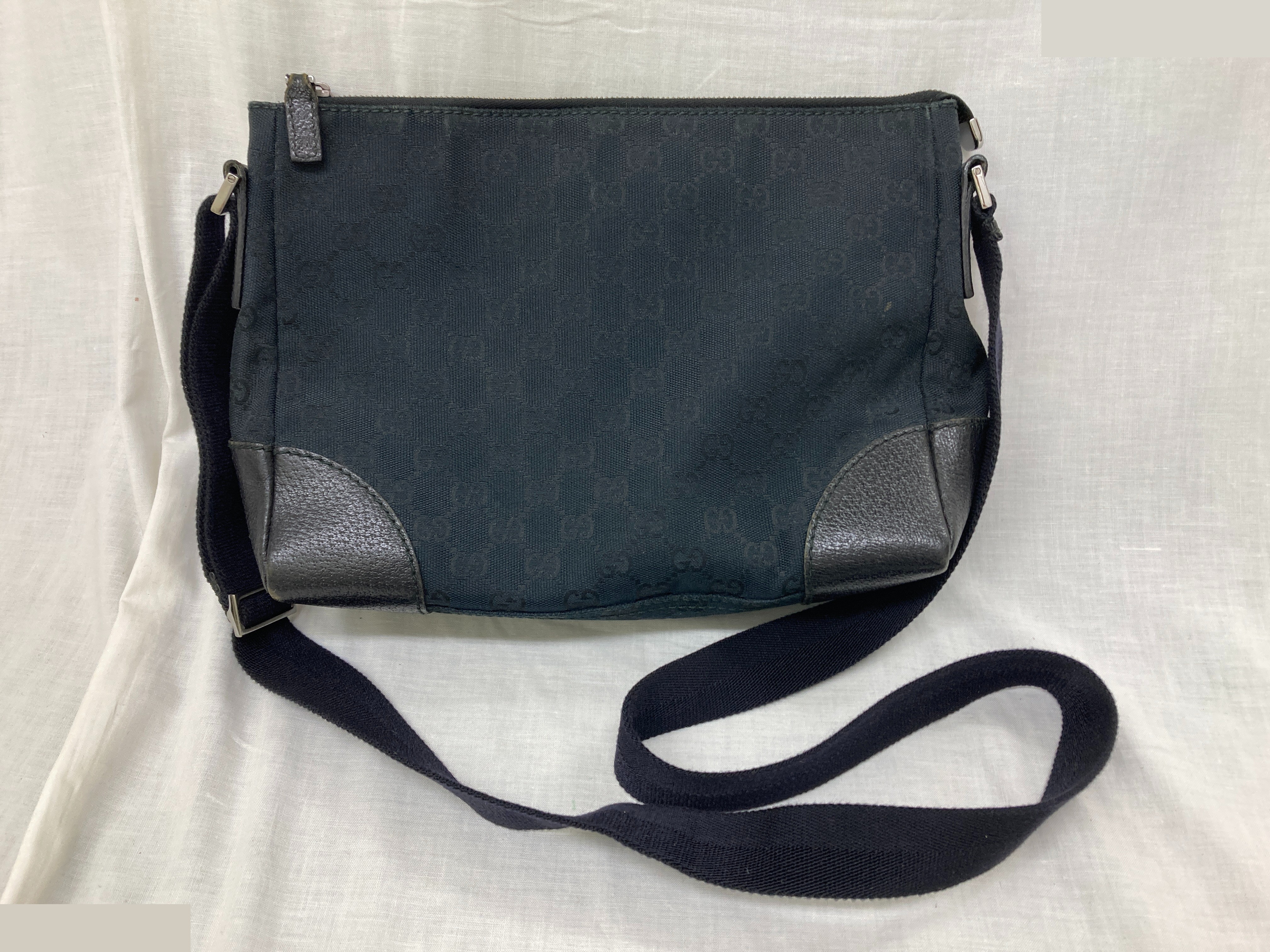 GG Canvas (Bag) - Shoulder Bag — view 2