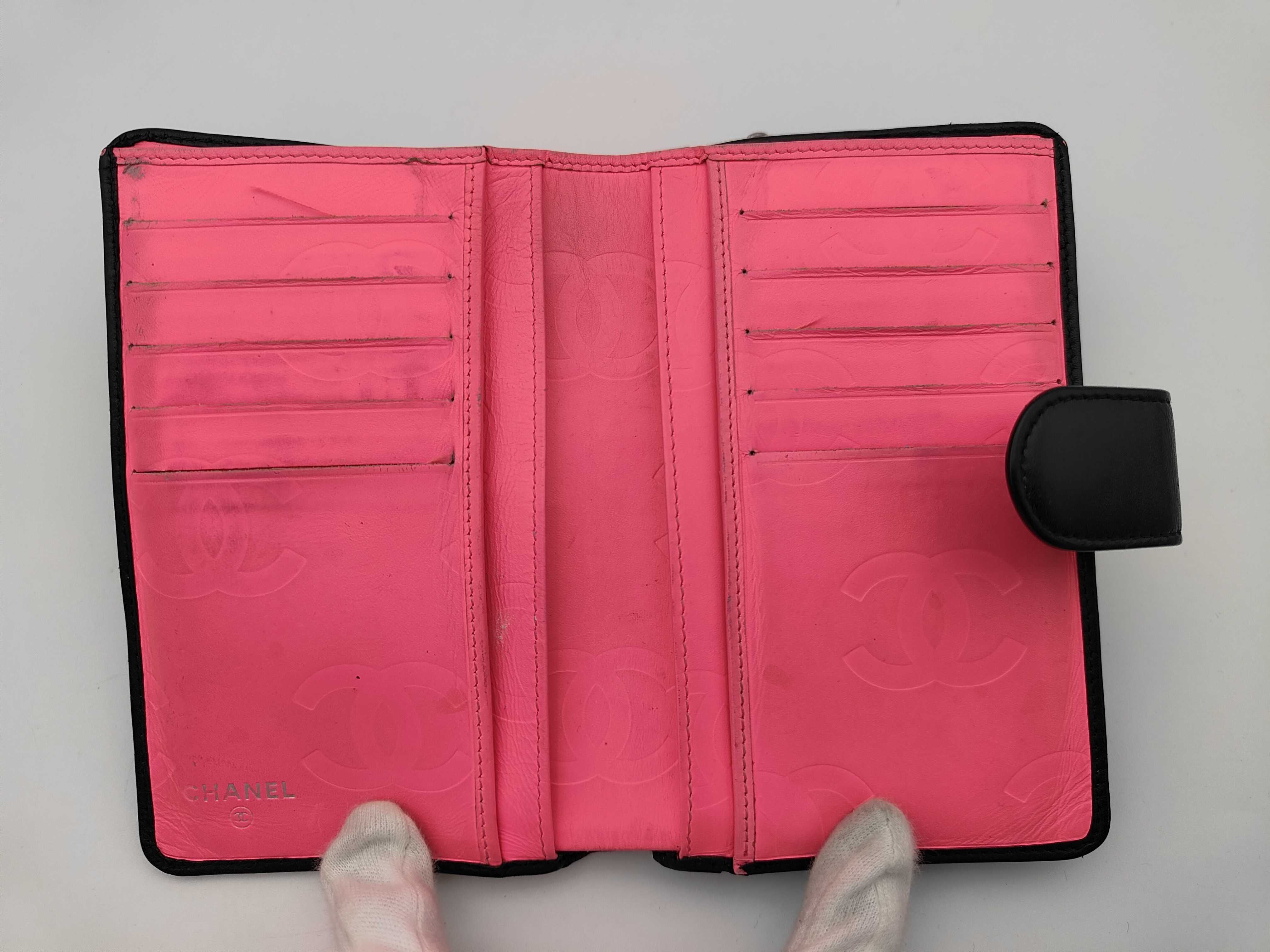 Coco Mark Cambon Wallet Seal Guarantee Wallet — view 4