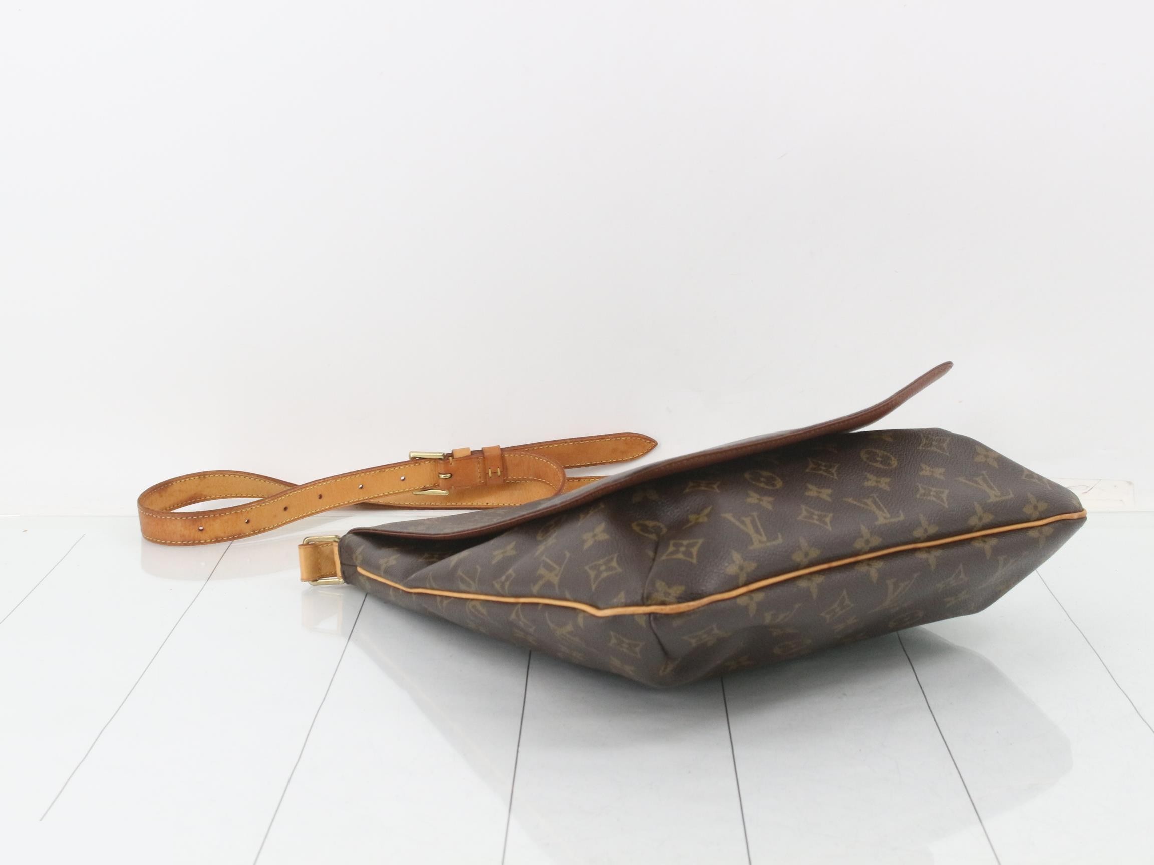 Musette — view 5