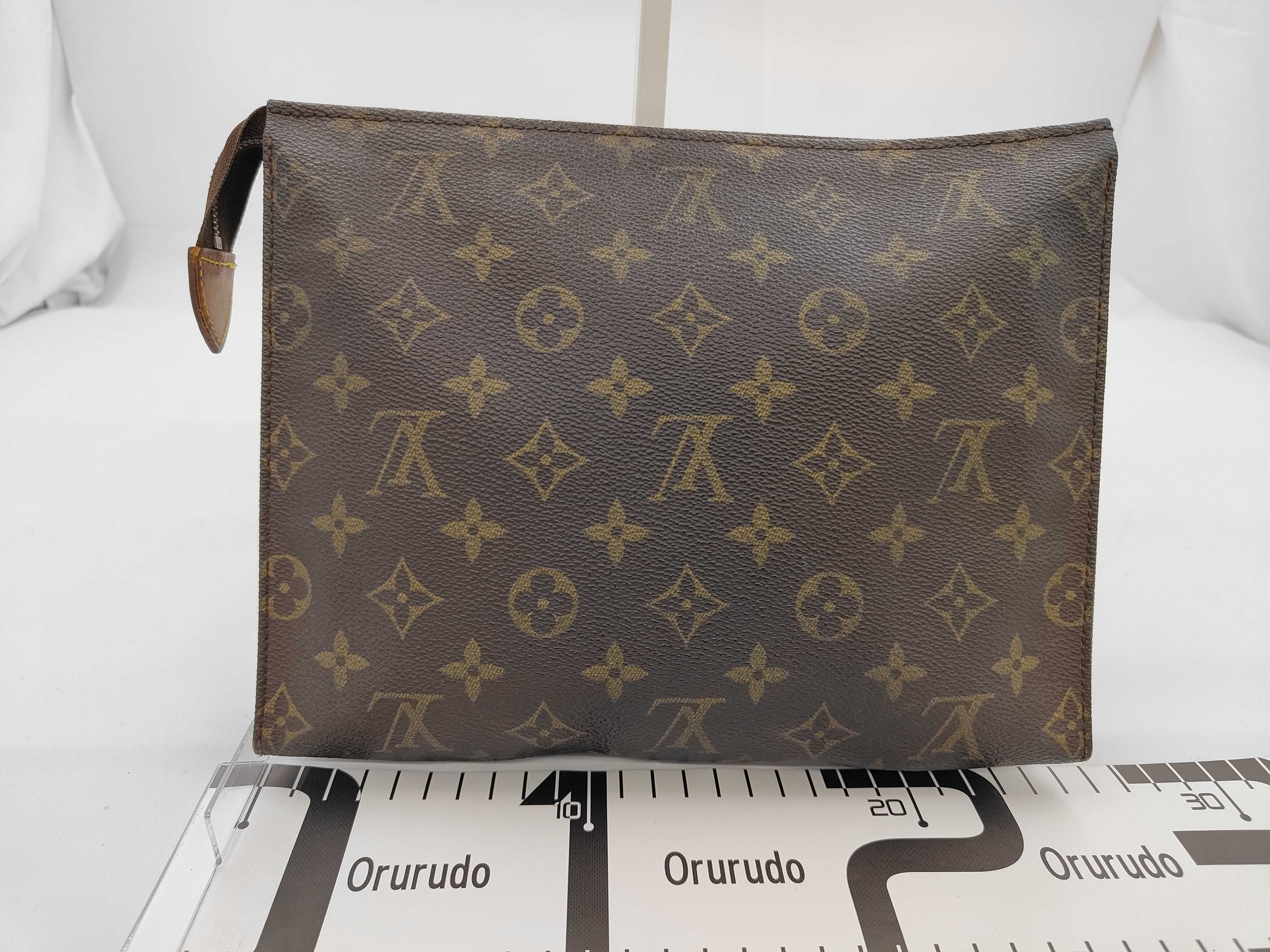 Monogram Pochette Toilette 26 TH8903 Pouch — view 2