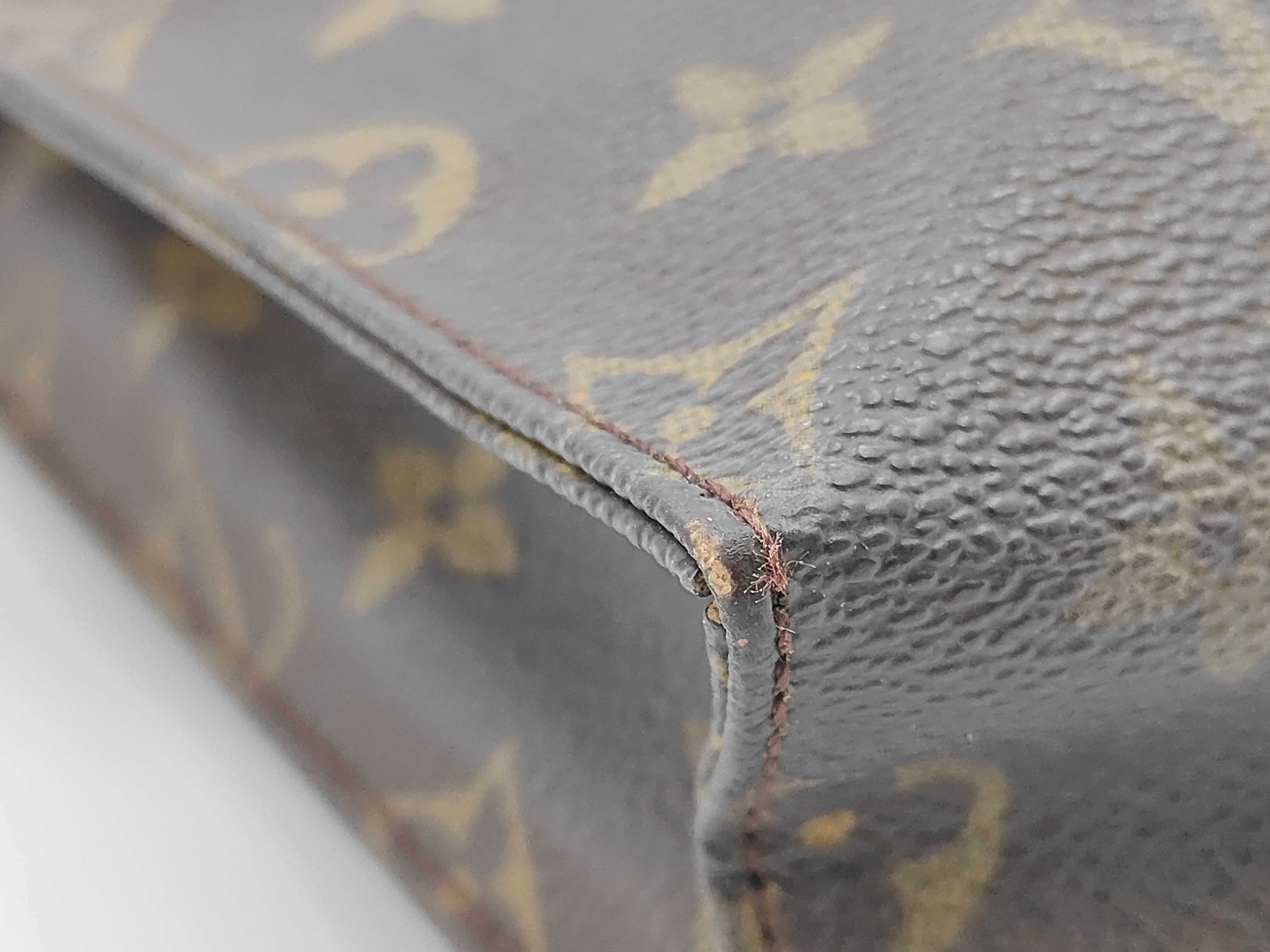 Monogram Pochette Toilette 26 TH8903 Pouch — view 4