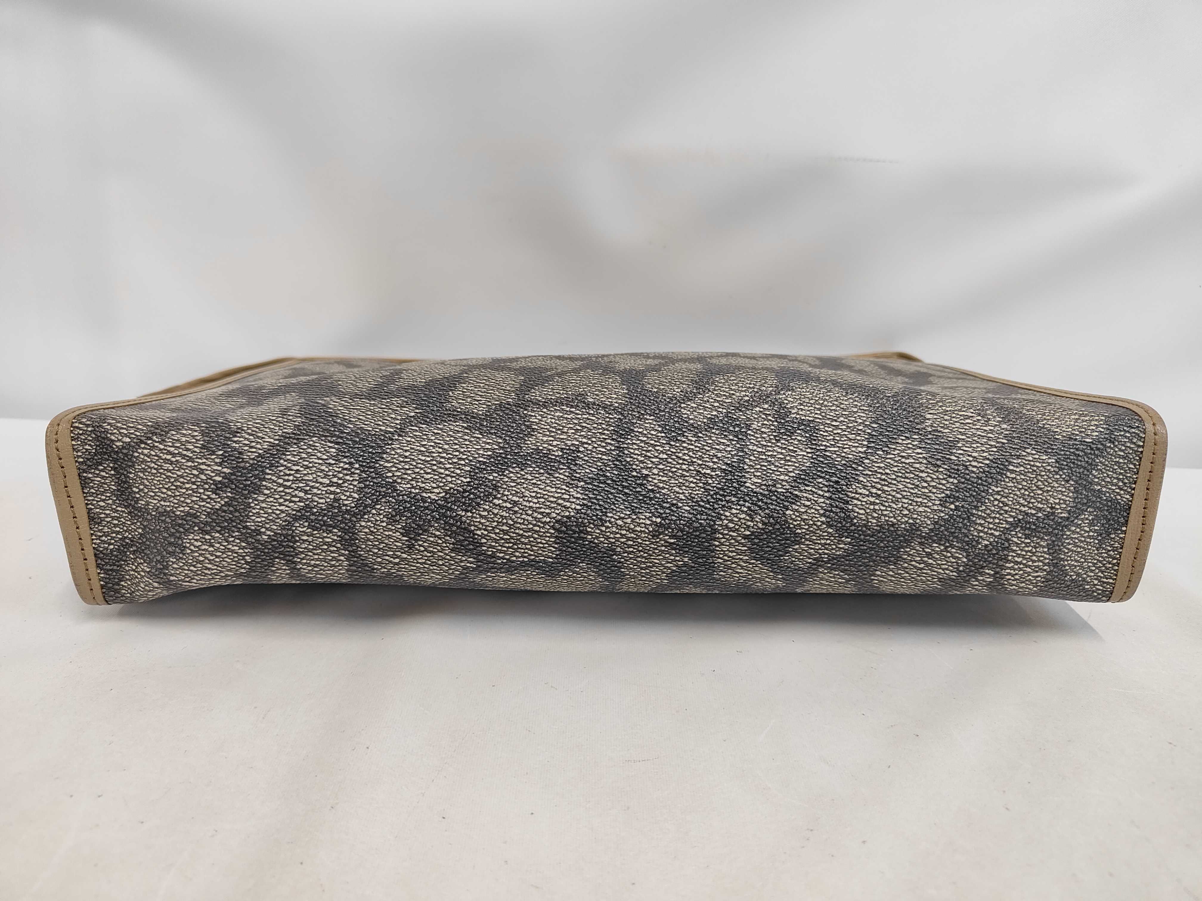 (YSL) Clutch Bag, Second Bag, Giraffe Clutch Bag — view 4