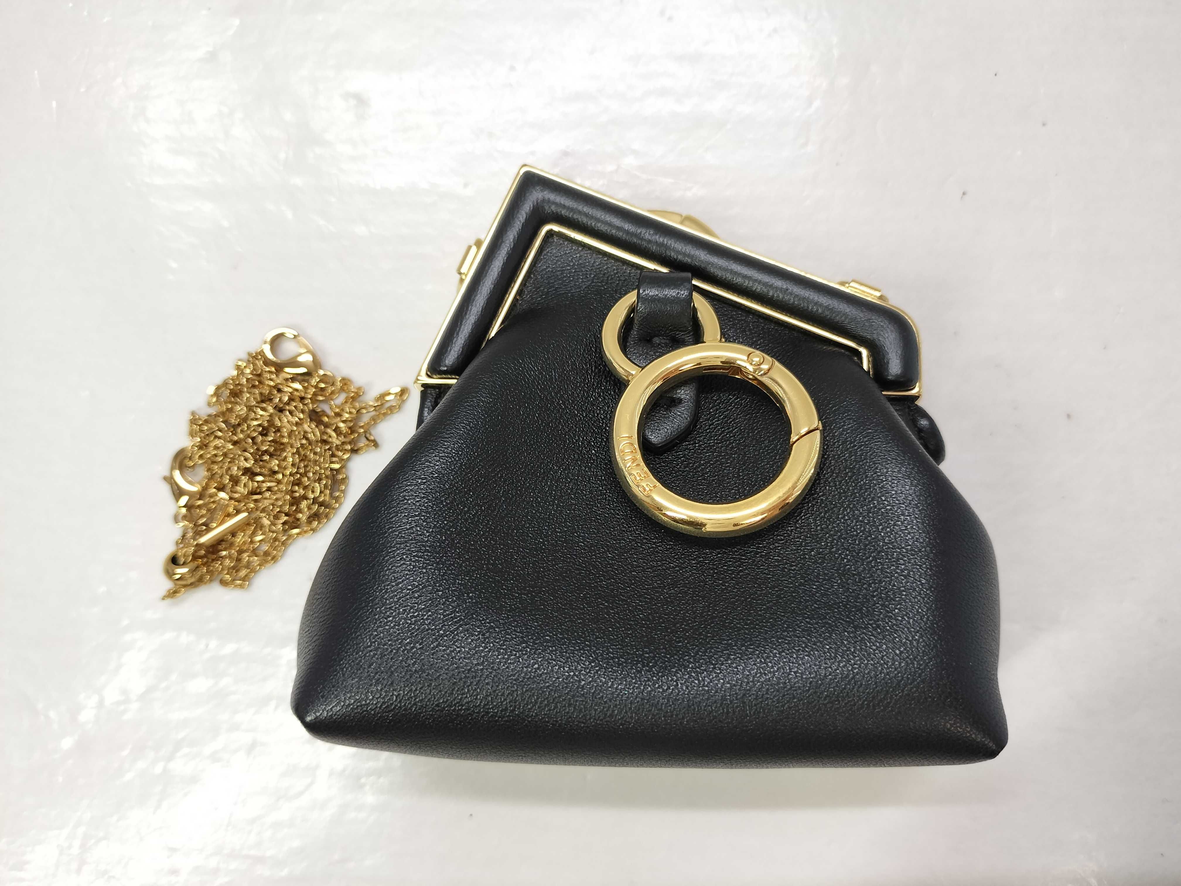 Mini Hand Chain Shoulder Bag Pouch