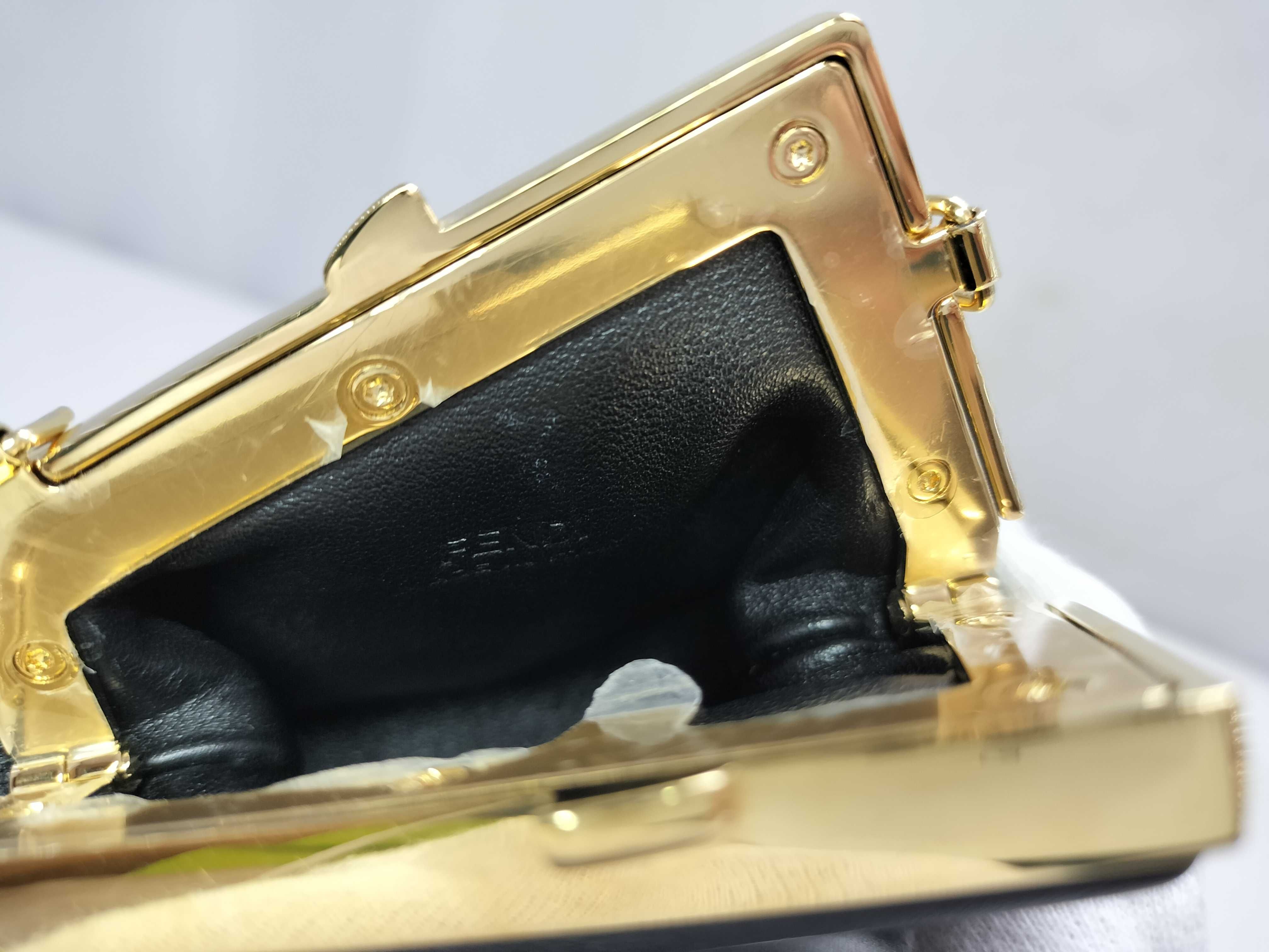 Mini Hand Chain Shoulder Bag Pouch — view 11