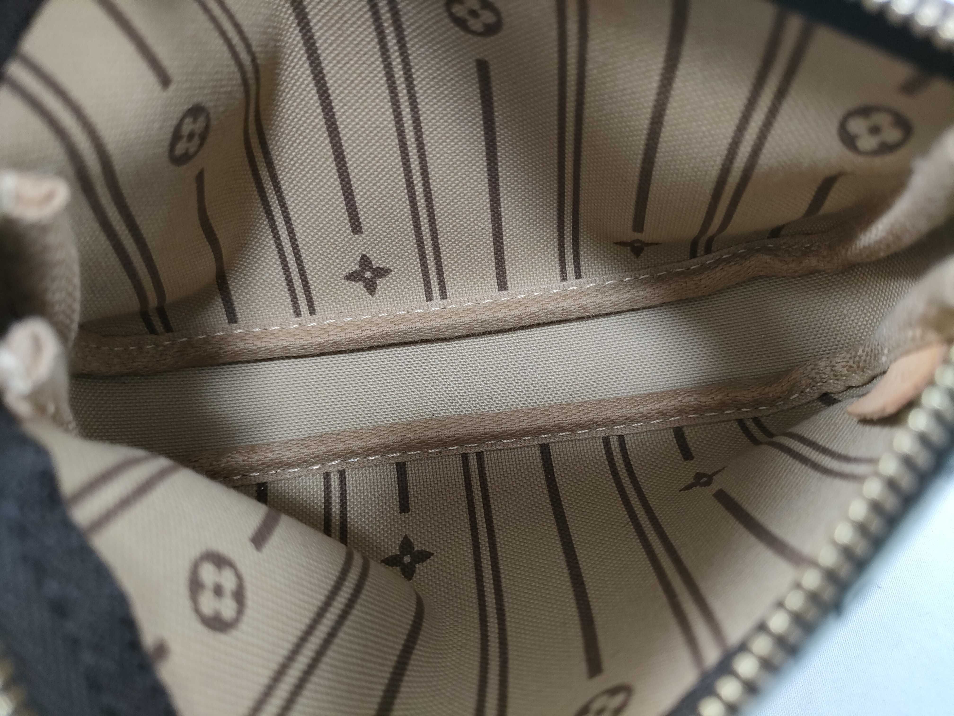 Monogram Vuitton Monogram Patch Mini Pochette Accessoires M95804 FL3088 Pouch — view 12