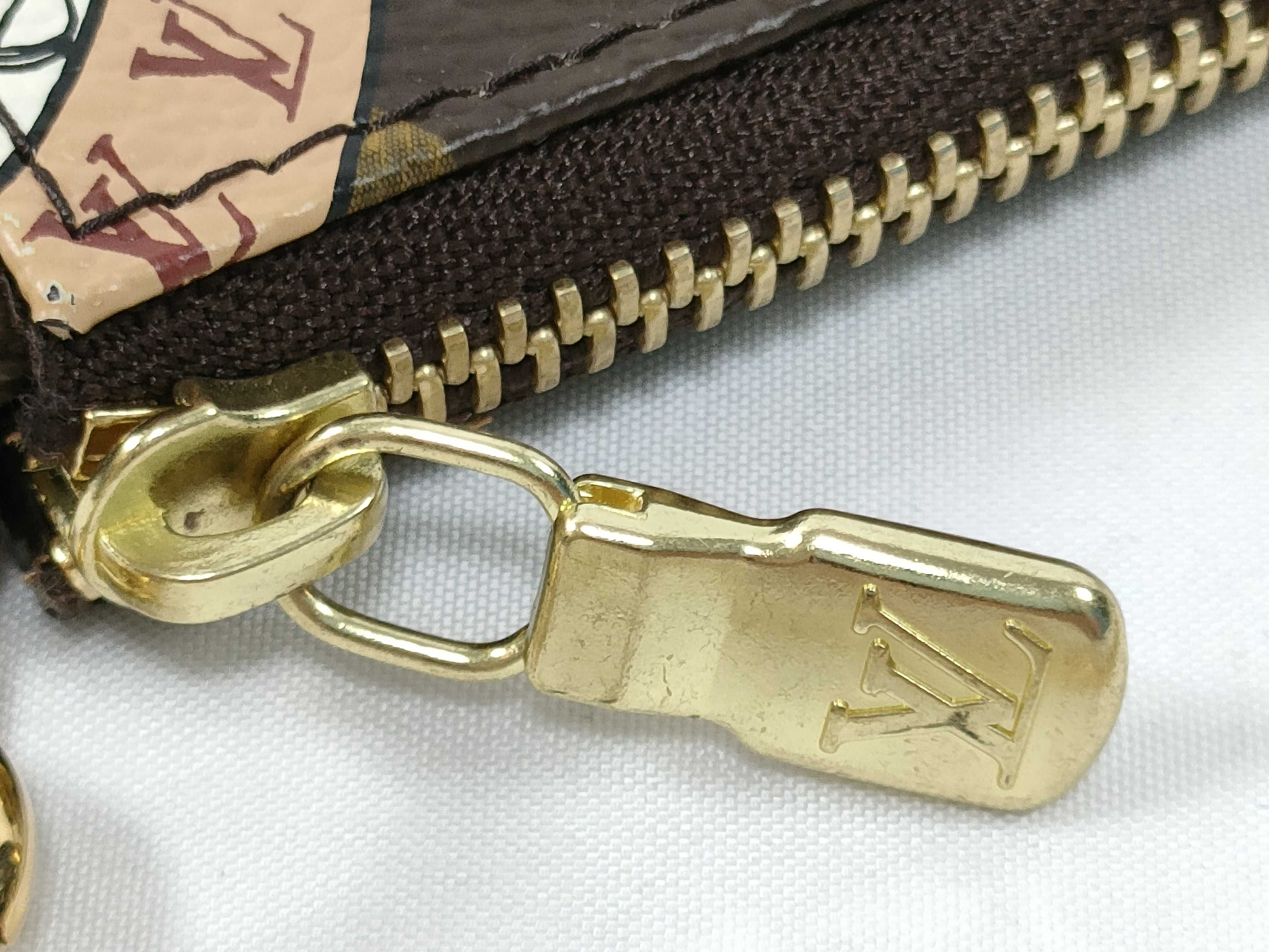 Monogram Vuitton Monogram Patch Mini Pochette Accessoires M95804 FL3088 Pouch — view 9