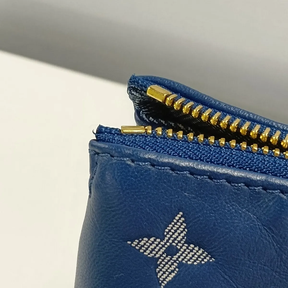 Monogram Coussin PM M59392 Blue (RFID detected) — view 12