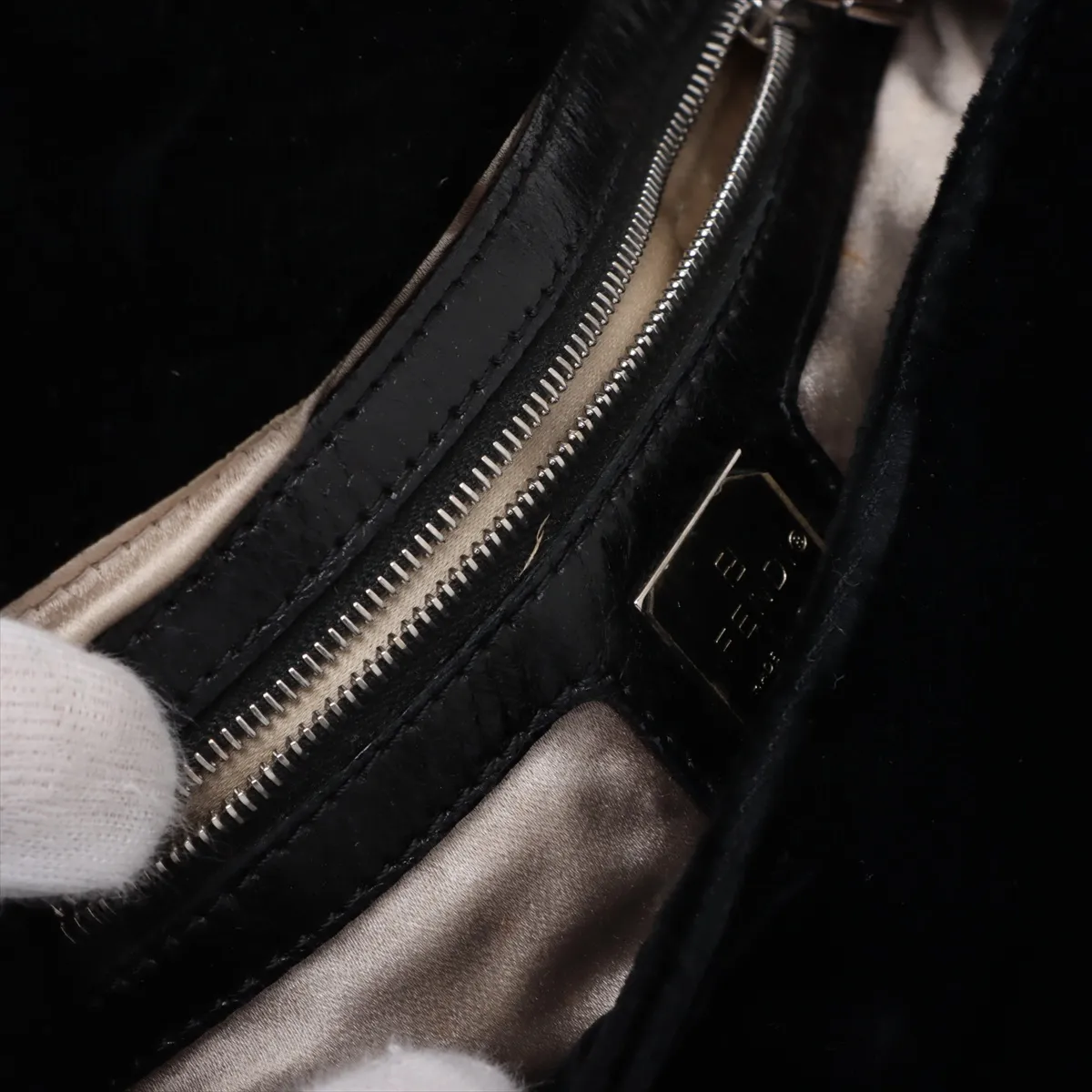 Mamma Bucket Velor x Leather Shoulder Bag Black Parts Removal — view 11
