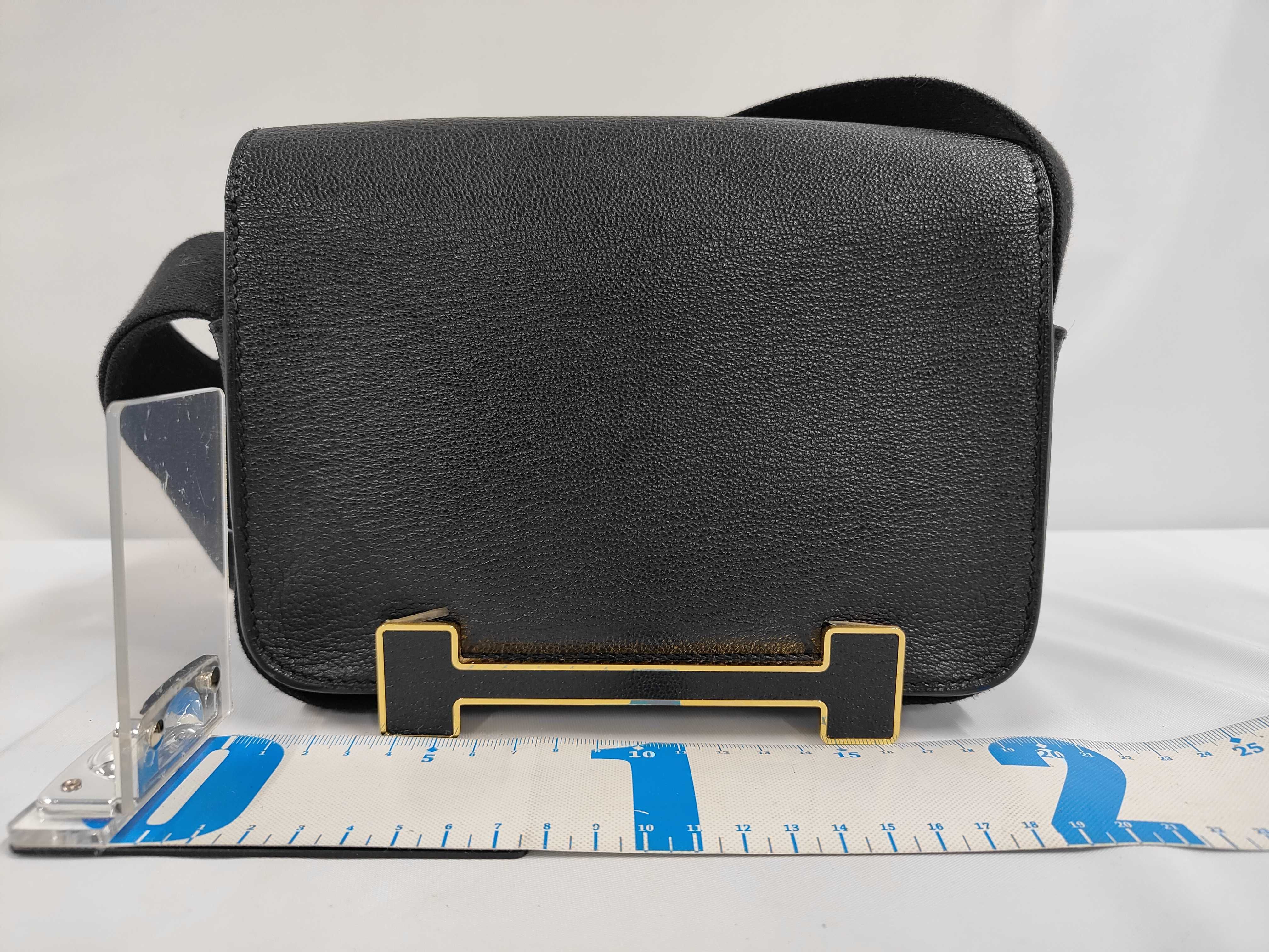 Geta Chevre Mysore Black Gold Hardware Shoulder Bag — view 2