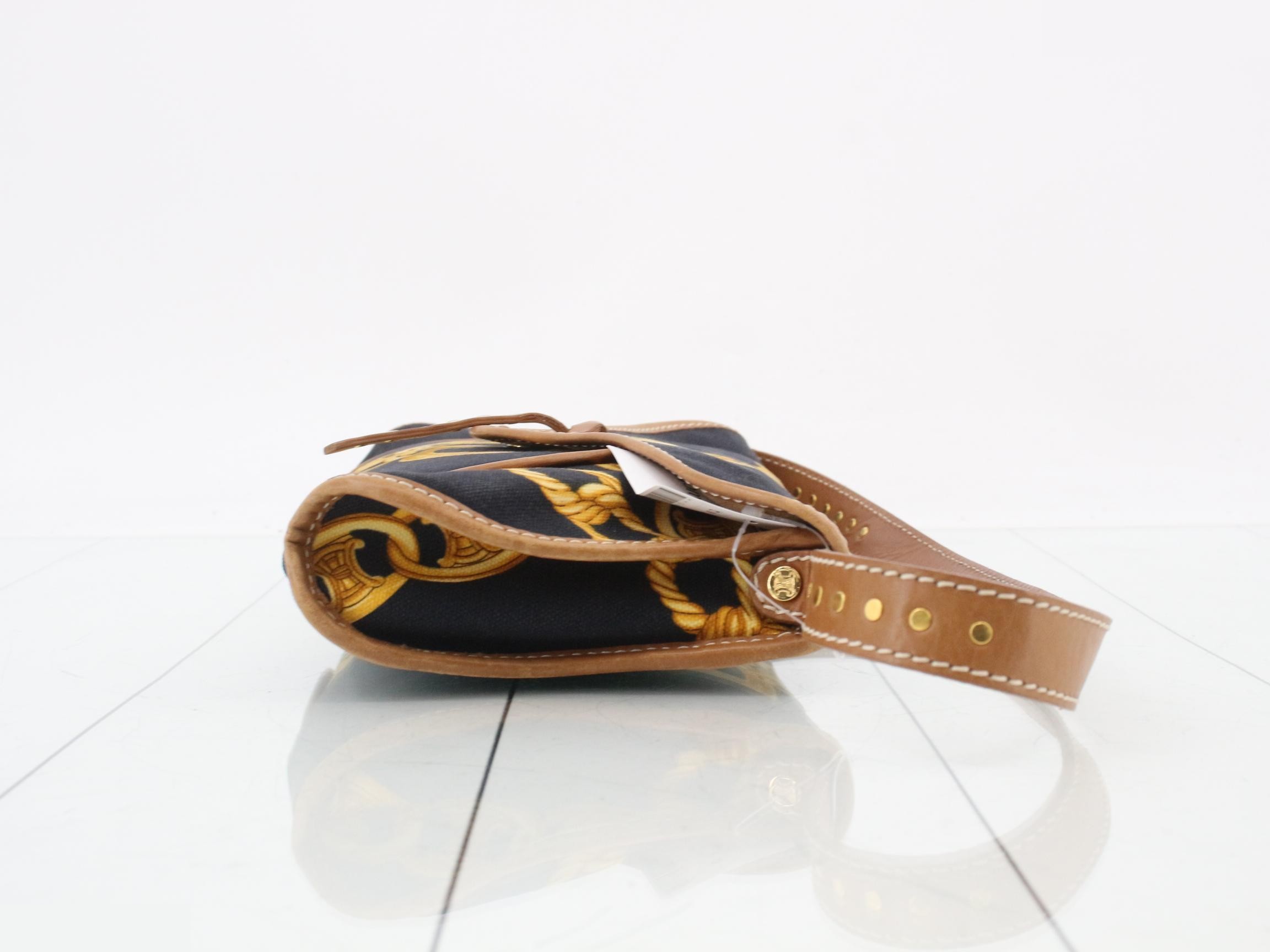 Chain pattern one-shoulder bag — view 3