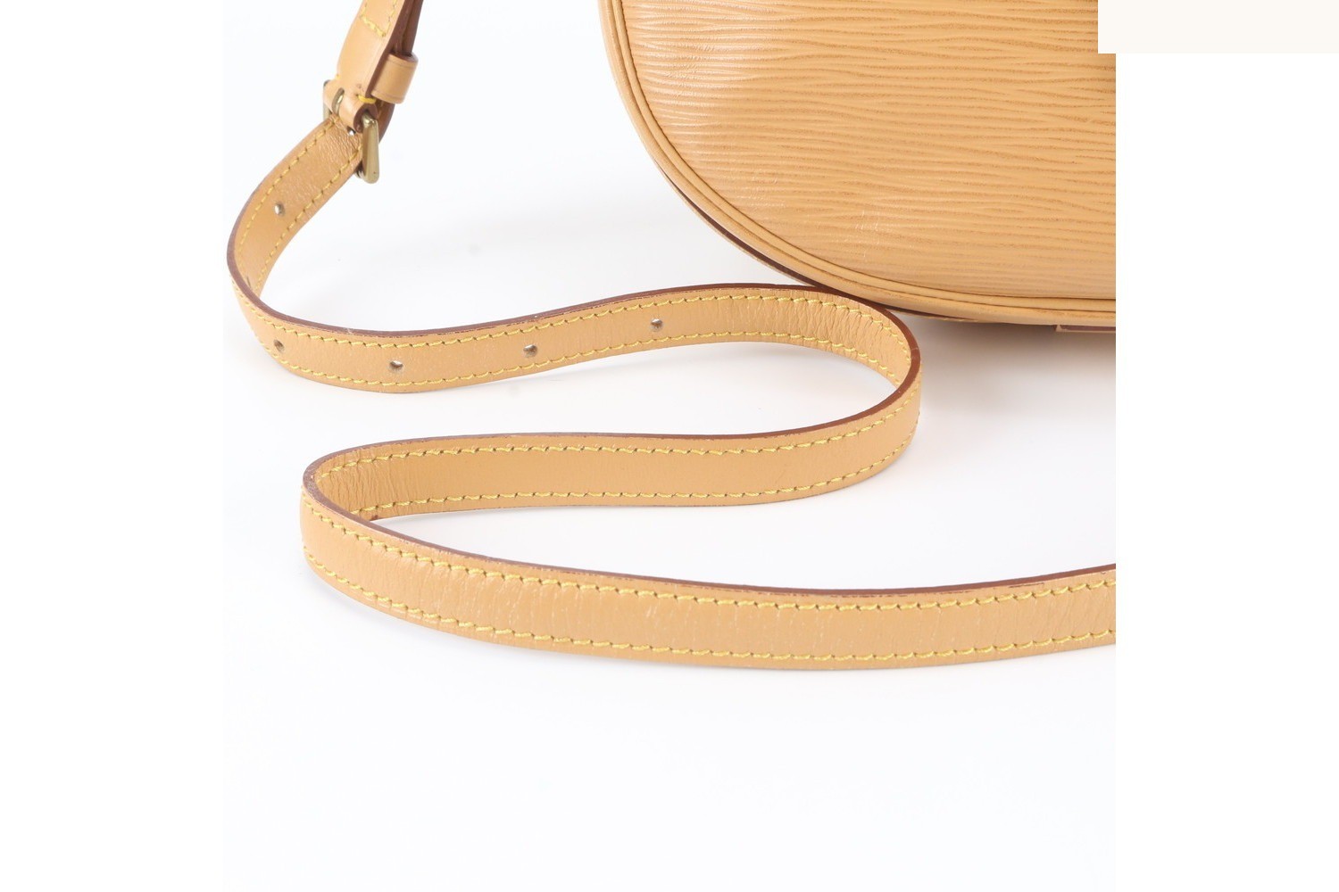 Epi Jeune Fille M52156 Leather Shoulder Bag — view 2