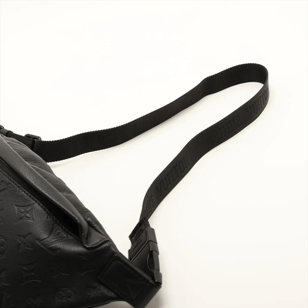 Monogram Shadow Discovery Bum Bag PM M46036 Black (RFID detected) — view 5