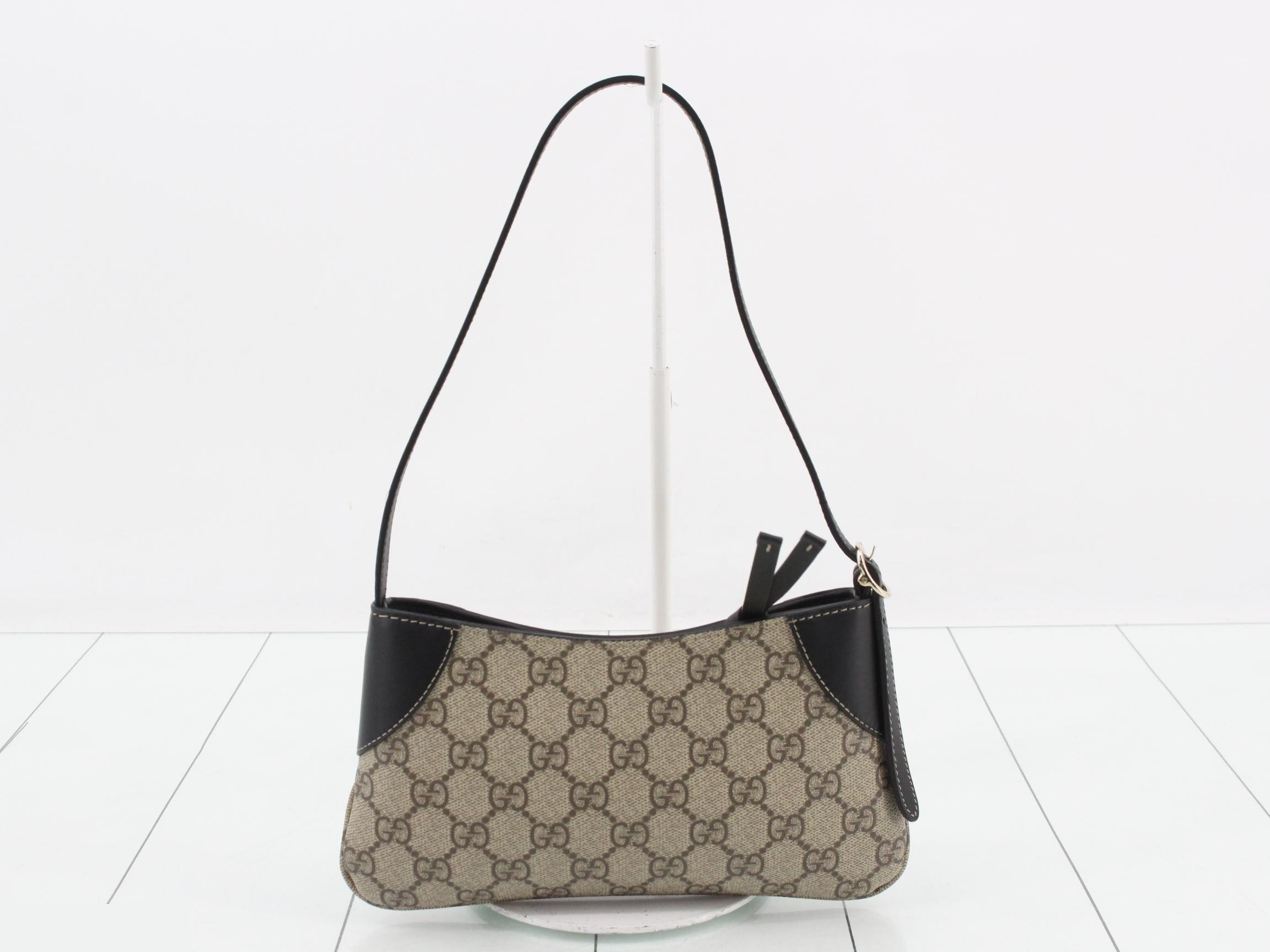 GG Emblem GG Supreme Small Shoulder Bag 820696 — view 2