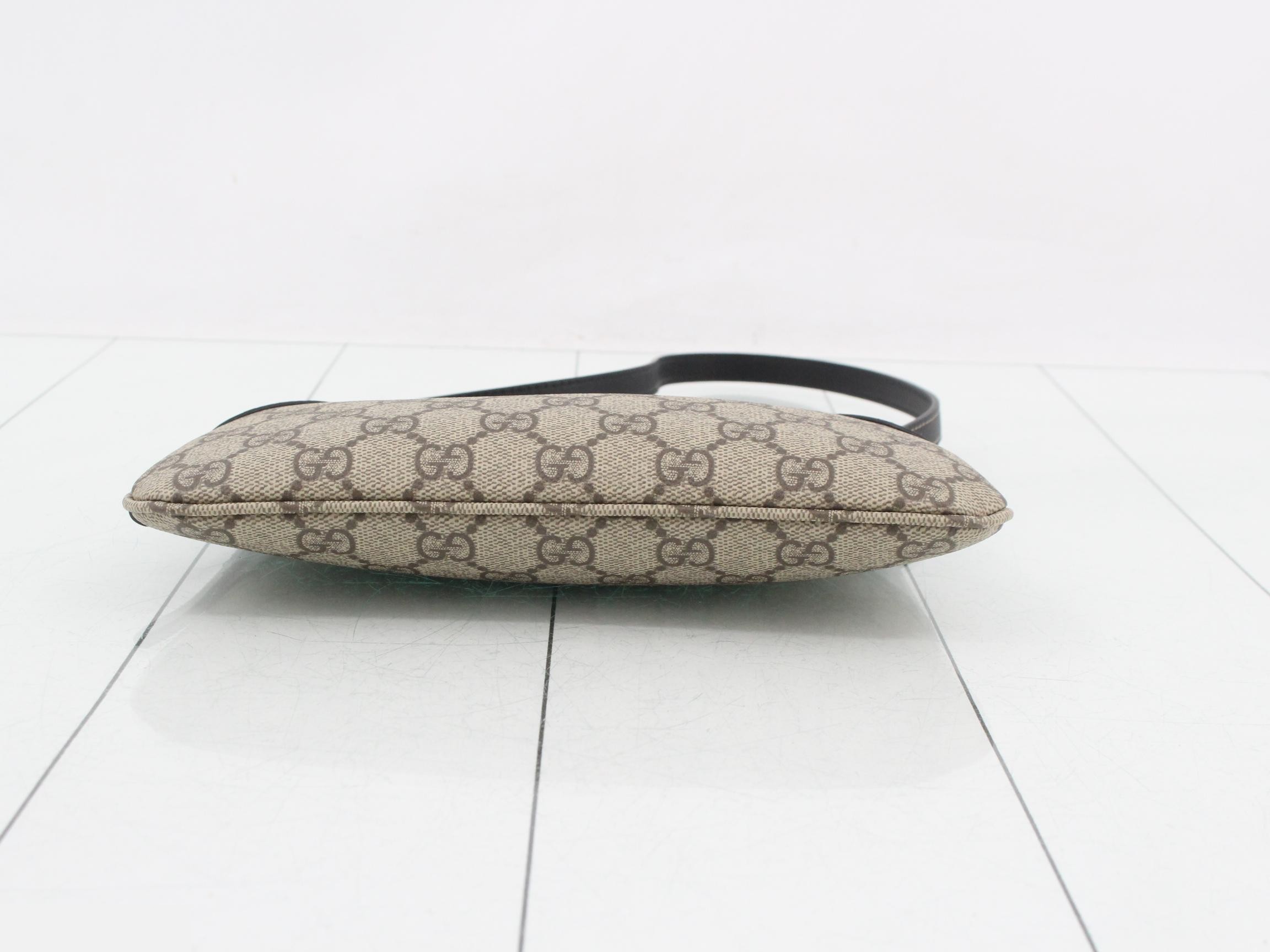 GG Emblem GG Supreme Small Shoulder Bag 820696 — view 3
