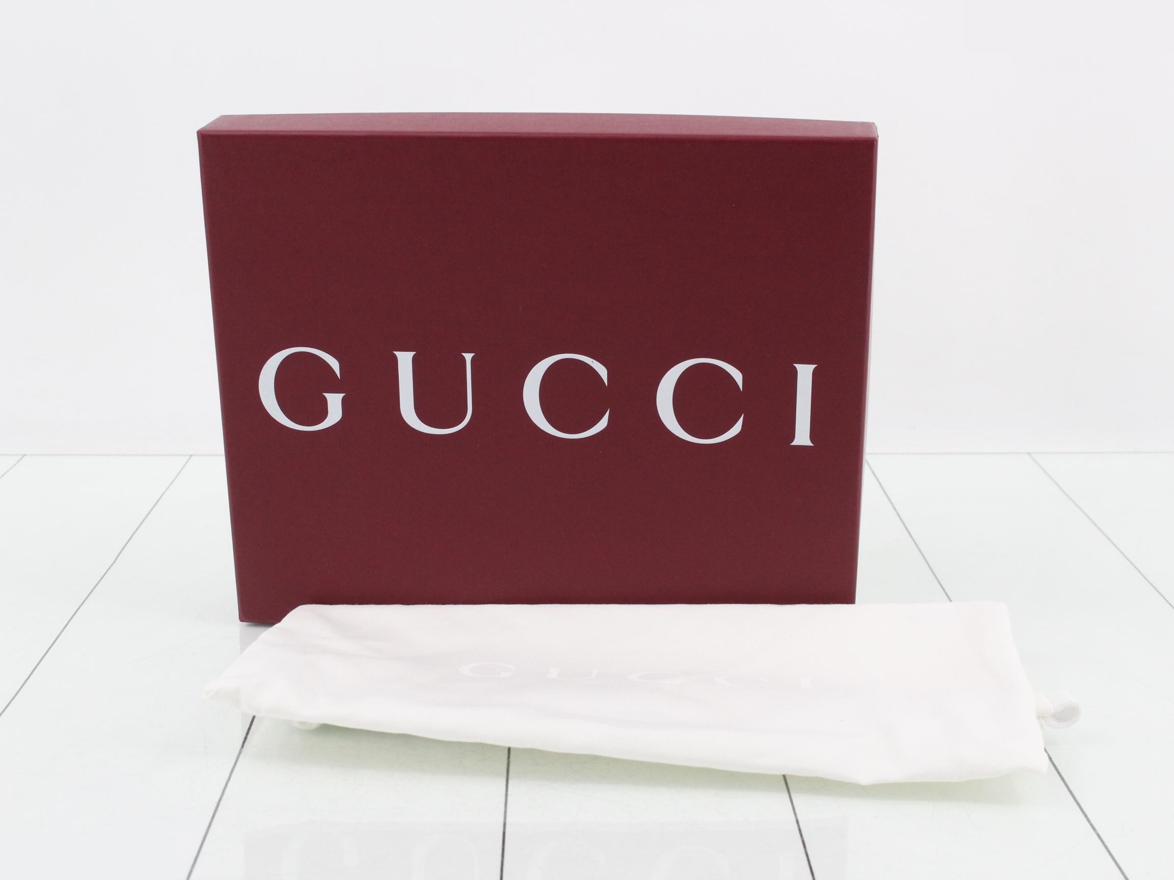 GG Emblem GG Supreme Small Shoulder Bag 820696 — view 5