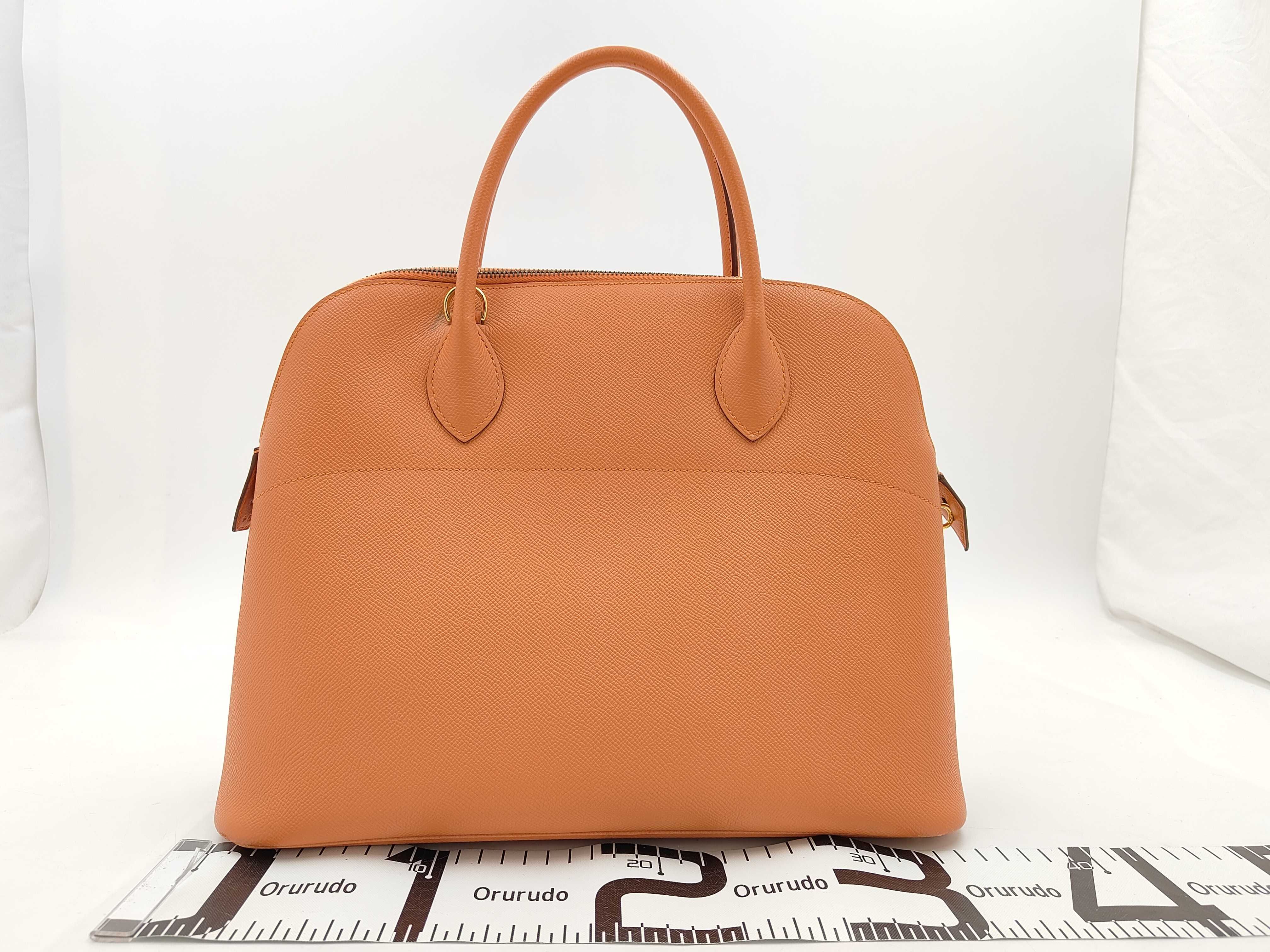 Bolide 35, Veau Epsom leather, Mango color, Gold hardware, Q stamp, Handbag — view 2