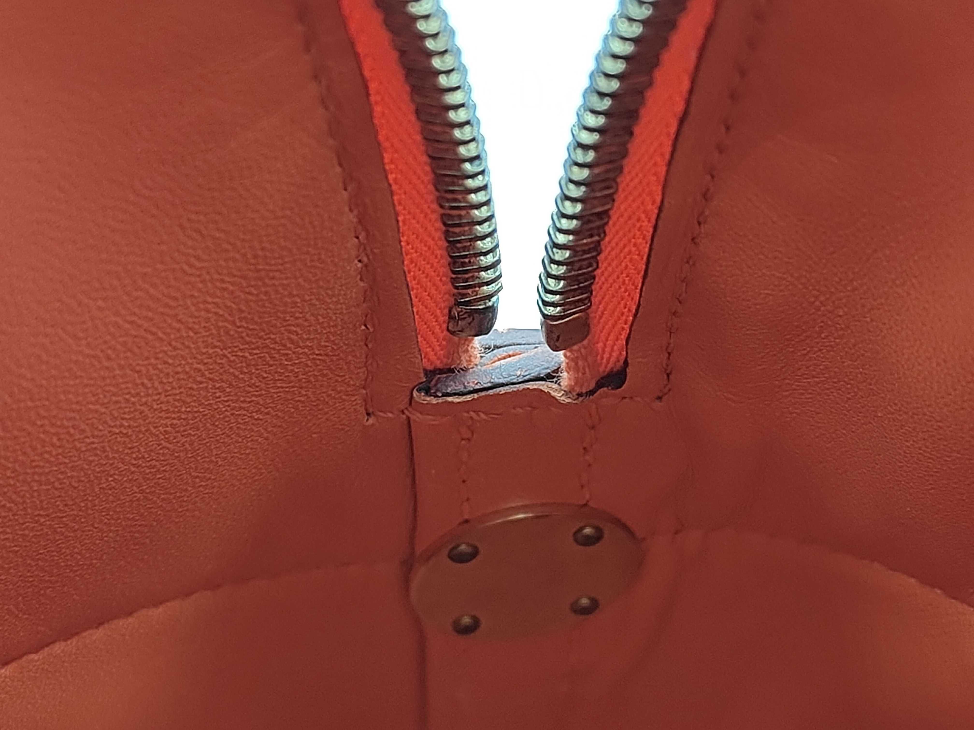Bolide 35, Veau Epsom leather, Mango color, Gold hardware, Q stamp, Handbag — view 8