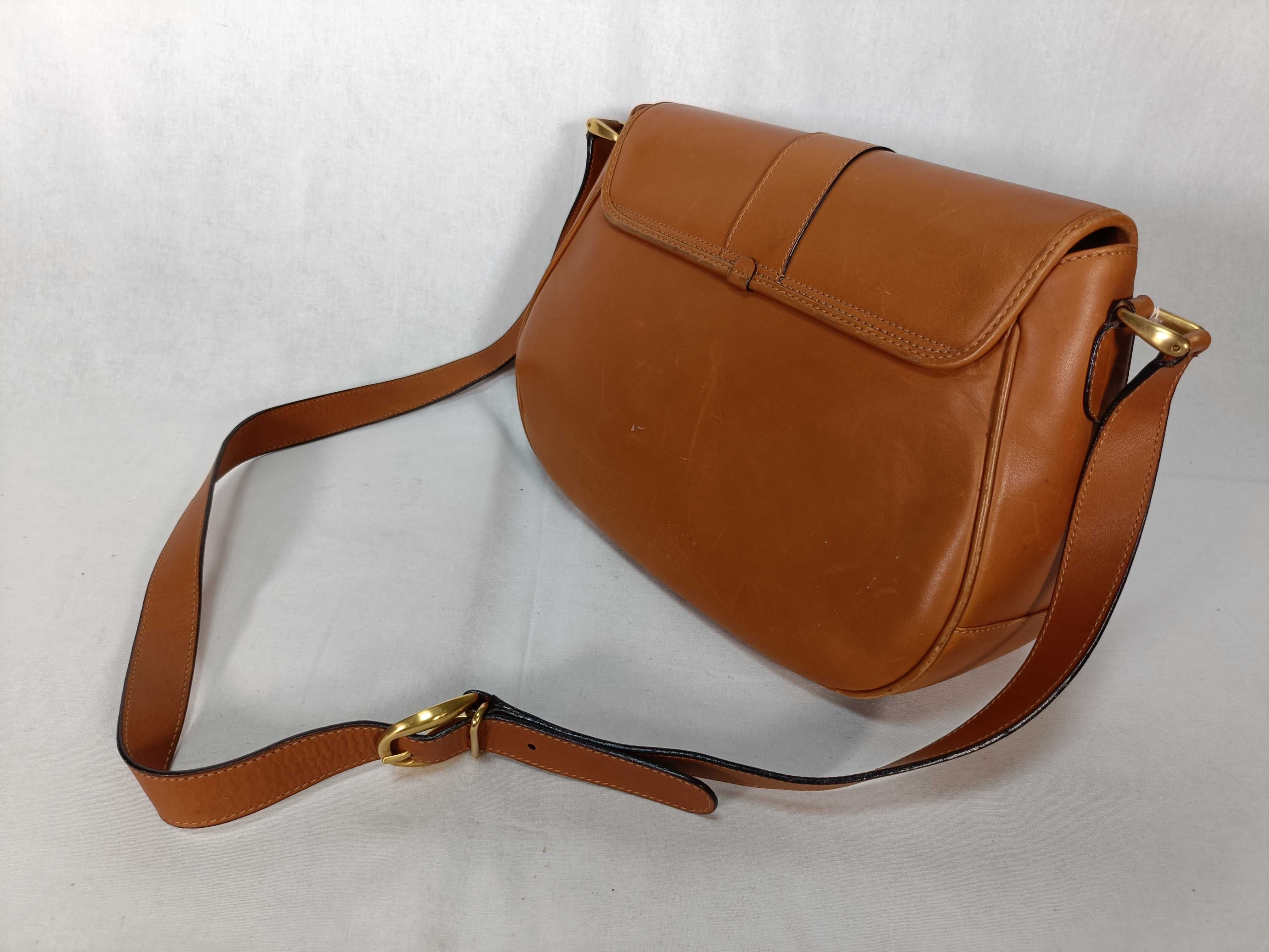 Gold Hardware Shoulder Bag — view 6