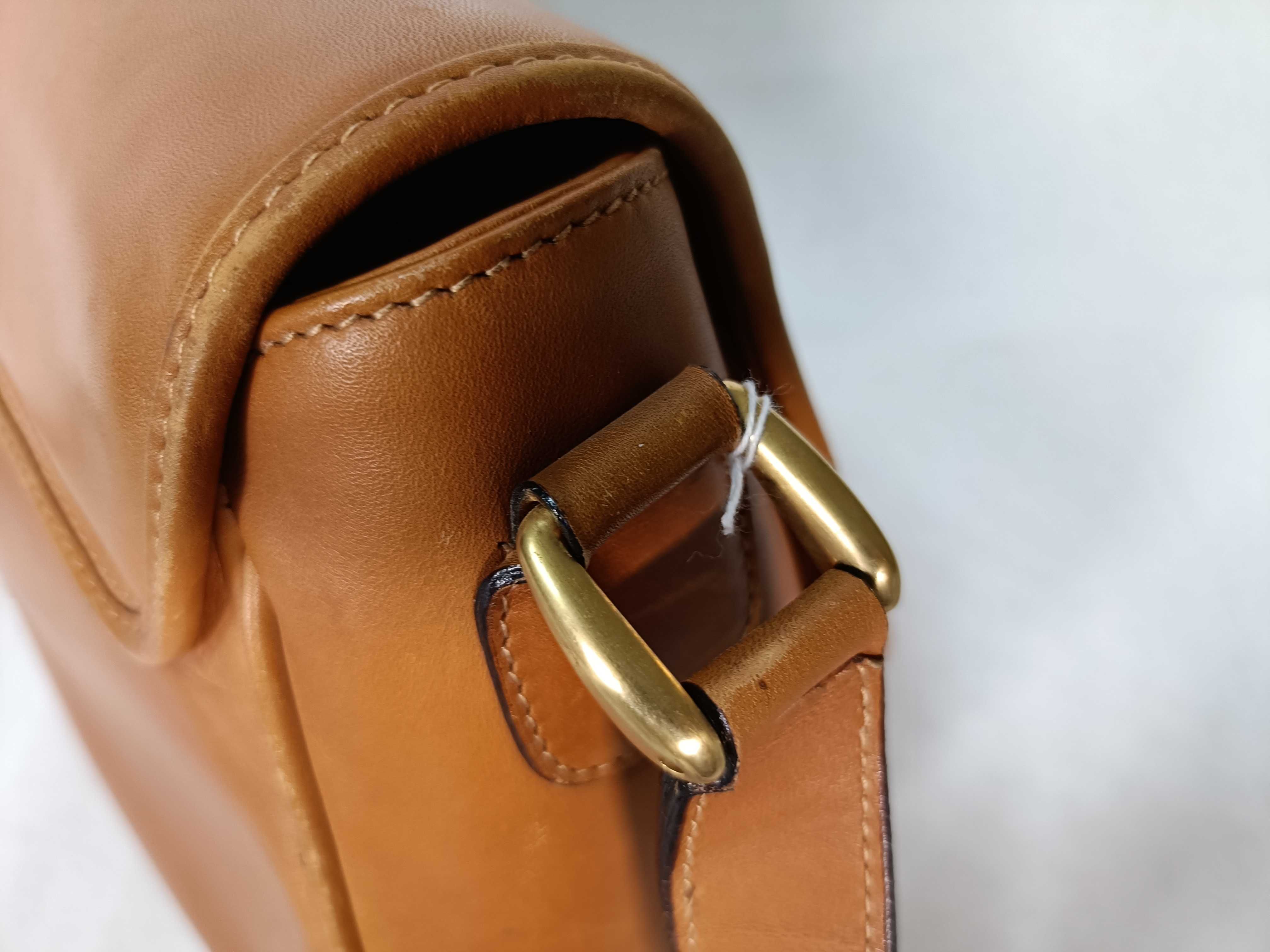 Gold Hardware Shoulder Bag — view 7