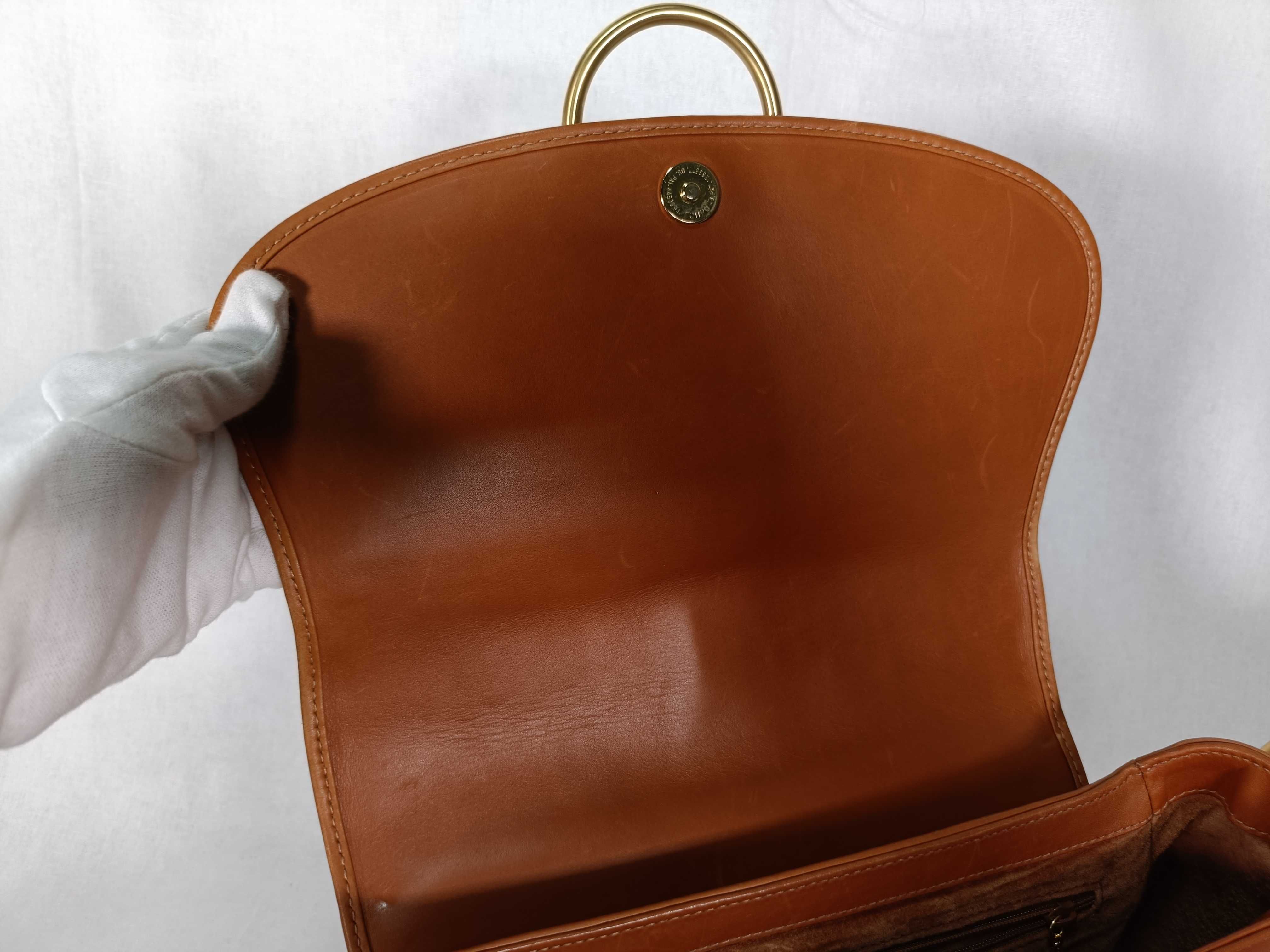 Gold Hardware Shoulder Bag — view 10