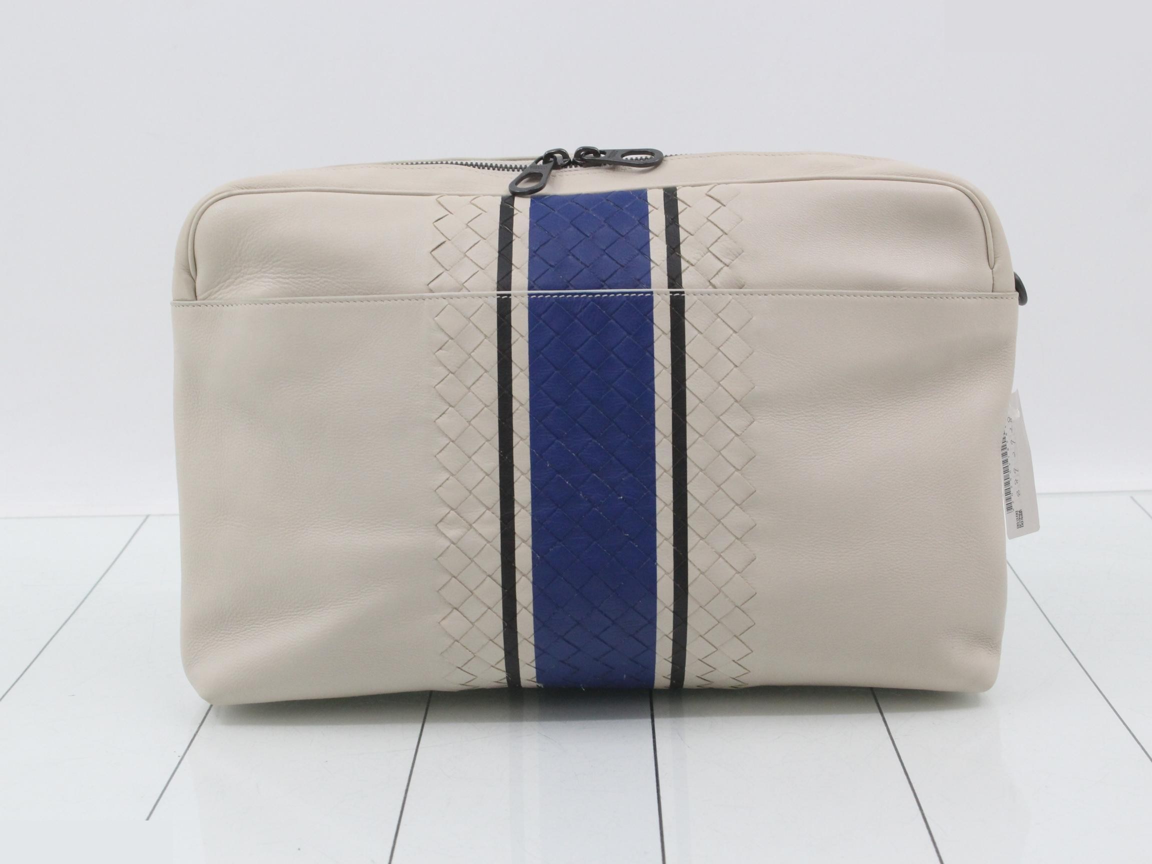 Intrecciato Clutch Bag — view 2