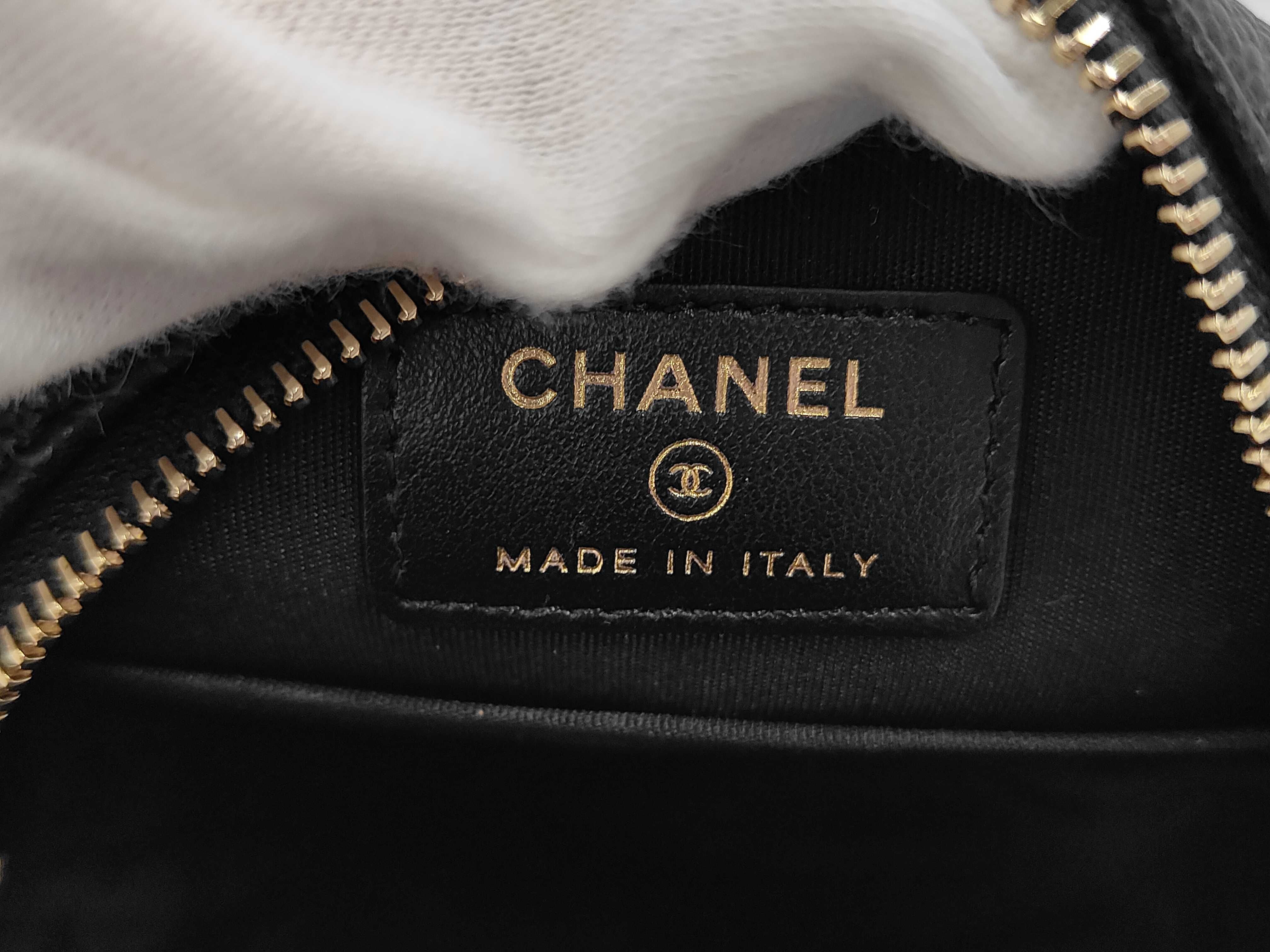 CC Filigree Caviar Skin Round Chain Shoulder Bag — view 9