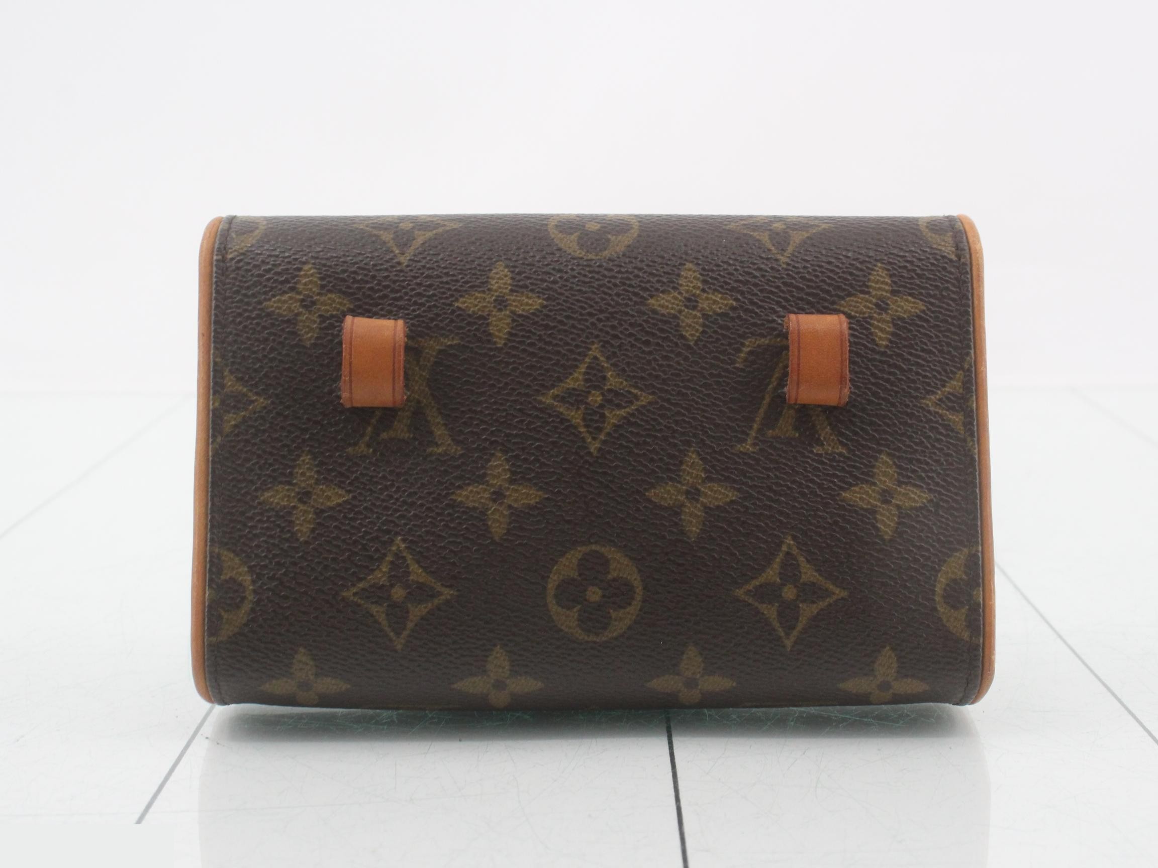M51855 Pochette Florentine with shoulder strap — view 2
