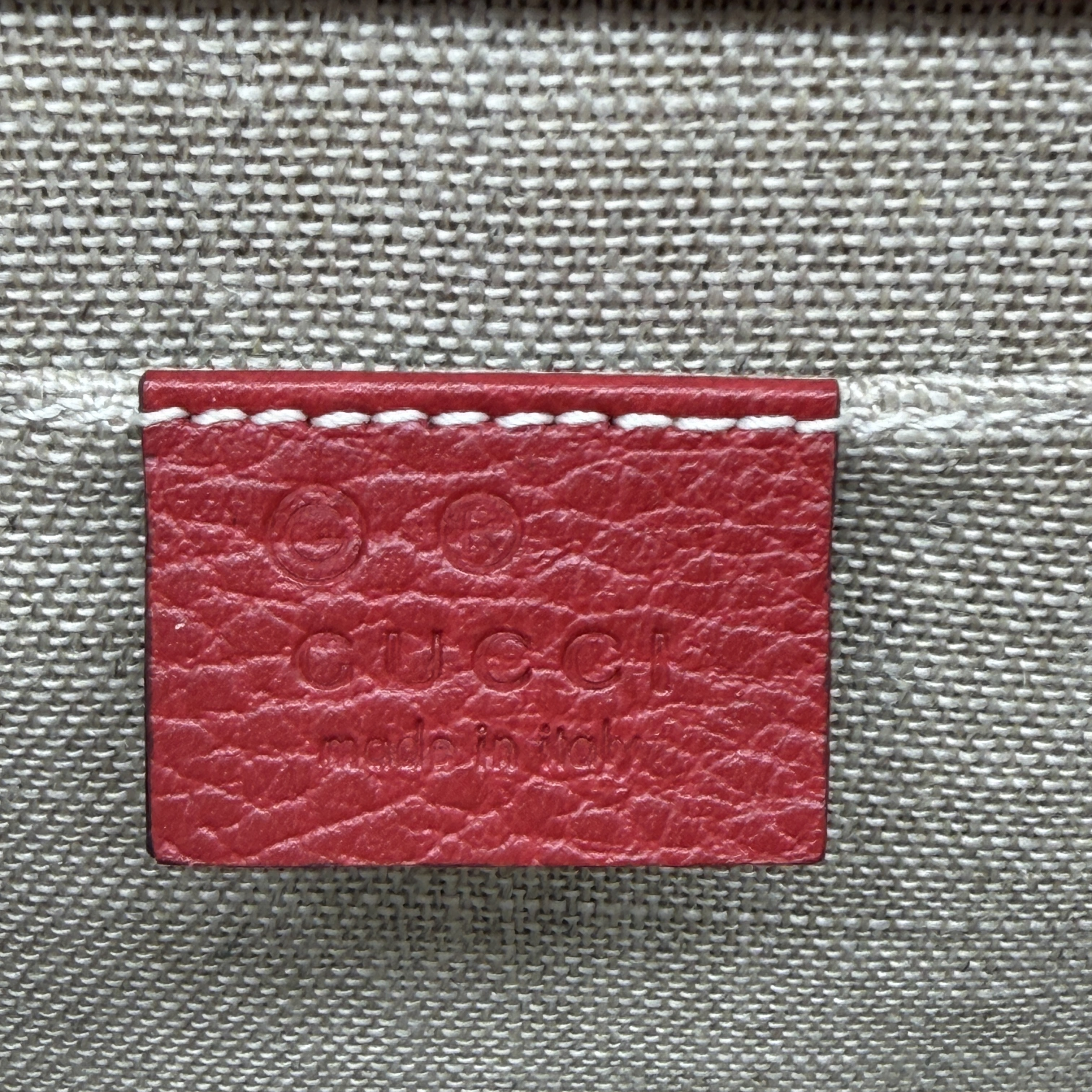 Interlocking G Leather Chain Shoulder Bag, Red. — view 15